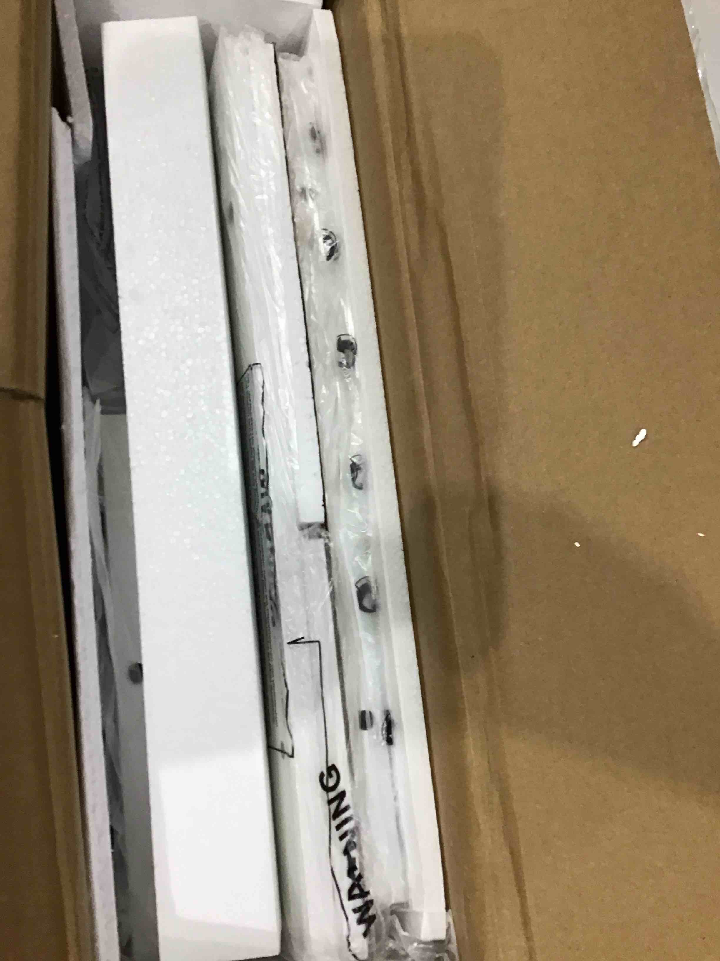 https://s3.amazonaws.com/lotting-images-prod/bidfta/RED4411308_1751287461182.jpeg