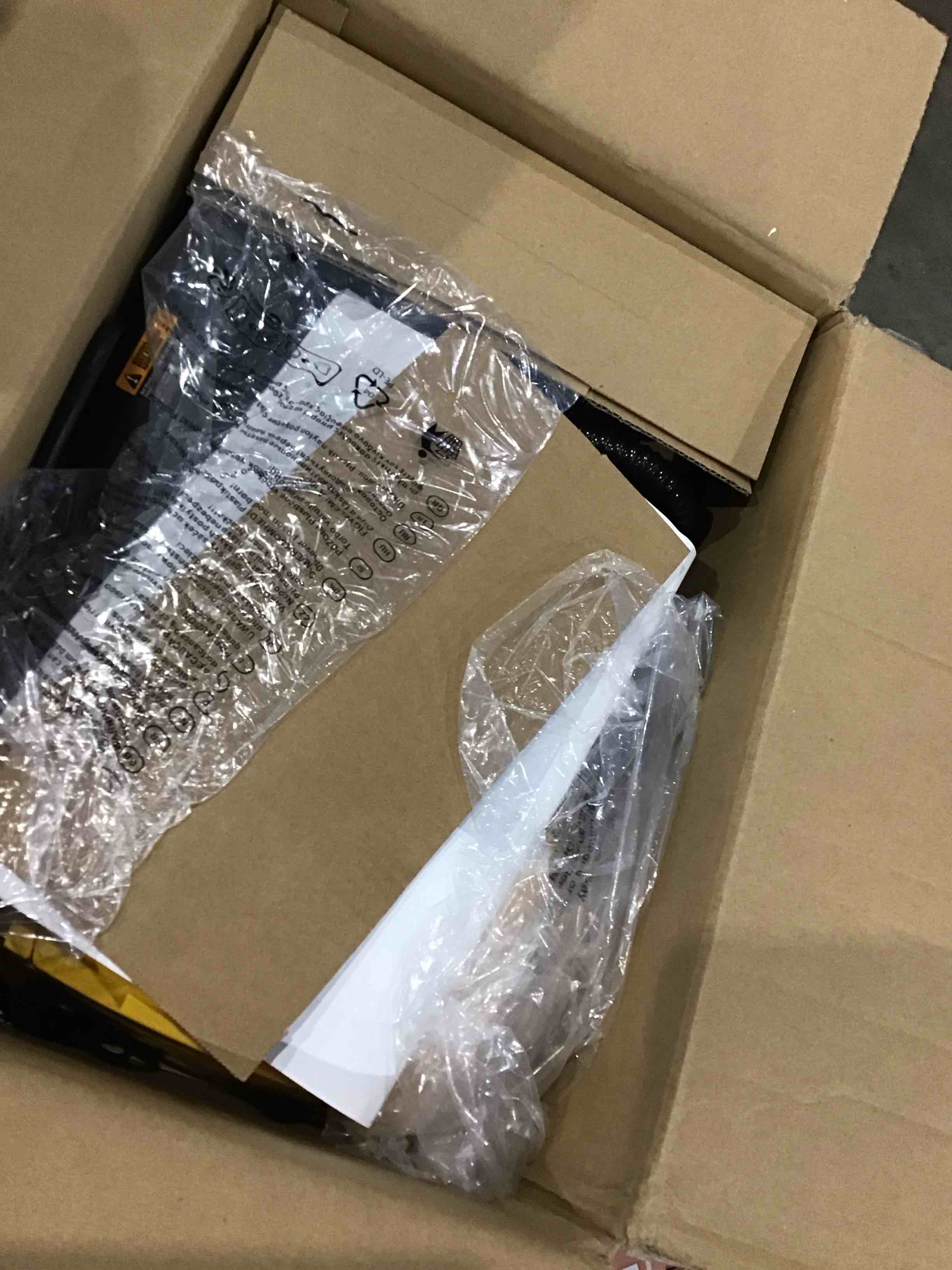 https://s3.amazonaws.com/lotting-images-prod/bidfta/RED4411314_1751289696810.jpeg