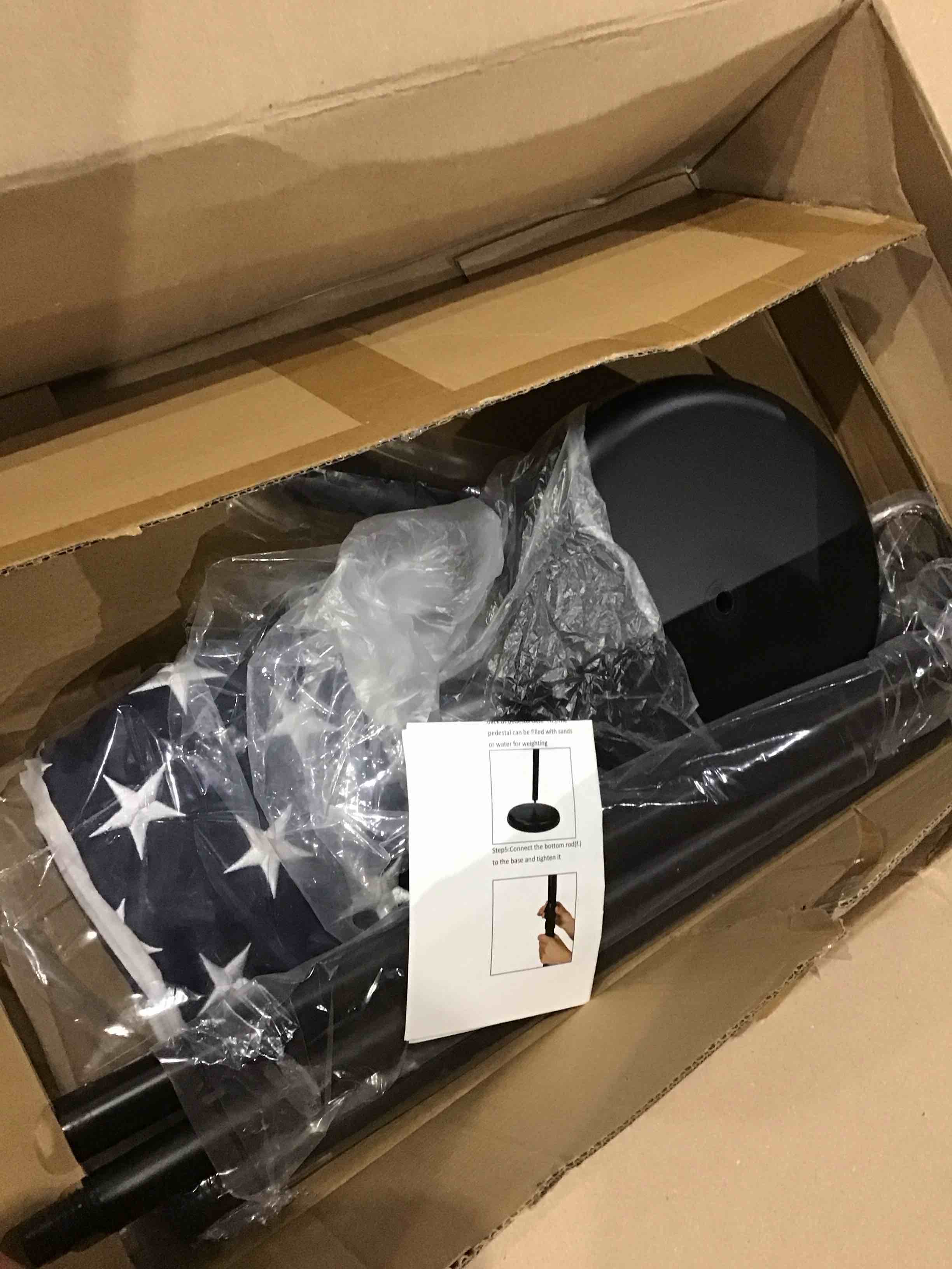 https://s3.amazonaws.com/lotting-images-prod/bidfta/RED4411372_1751305491043.jpeg