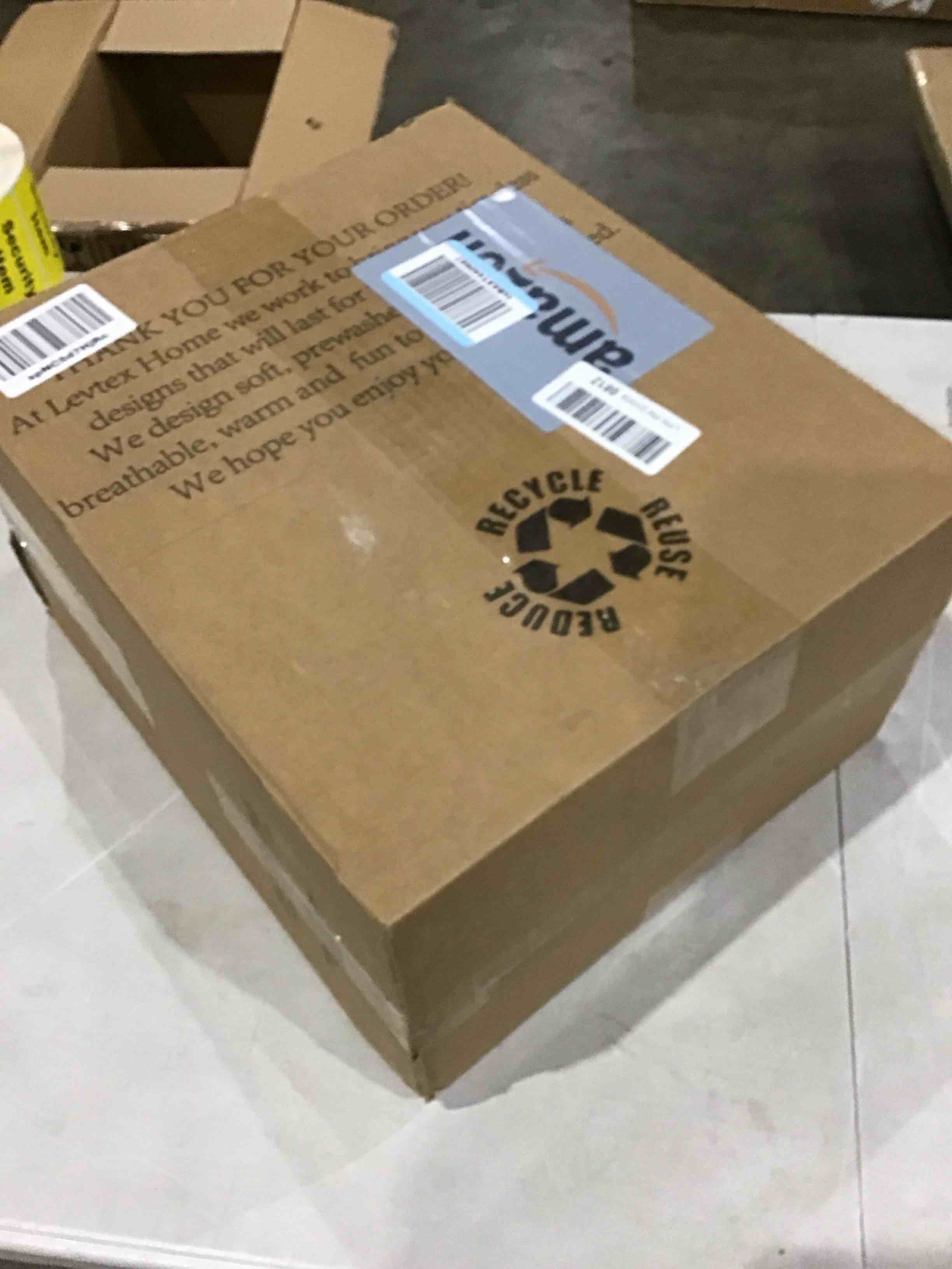 https://s3.amazonaws.com/lotting-images-prod/bidfta/RED4411392_1751310462908.jpeg