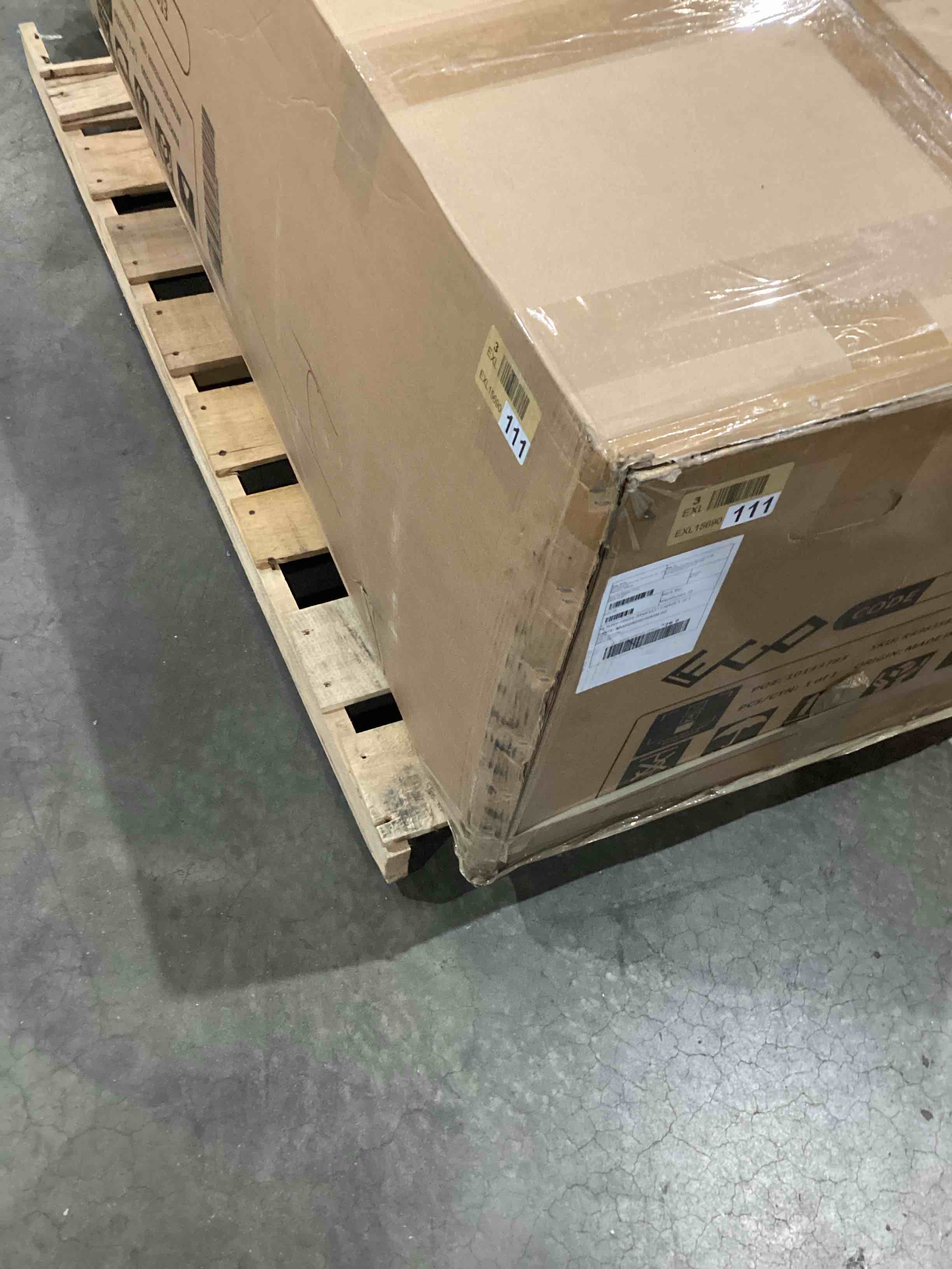 https://s3.amazonaws.com/lotting-images-prod/bidfta/RED4411503_1751553777524.jpeg