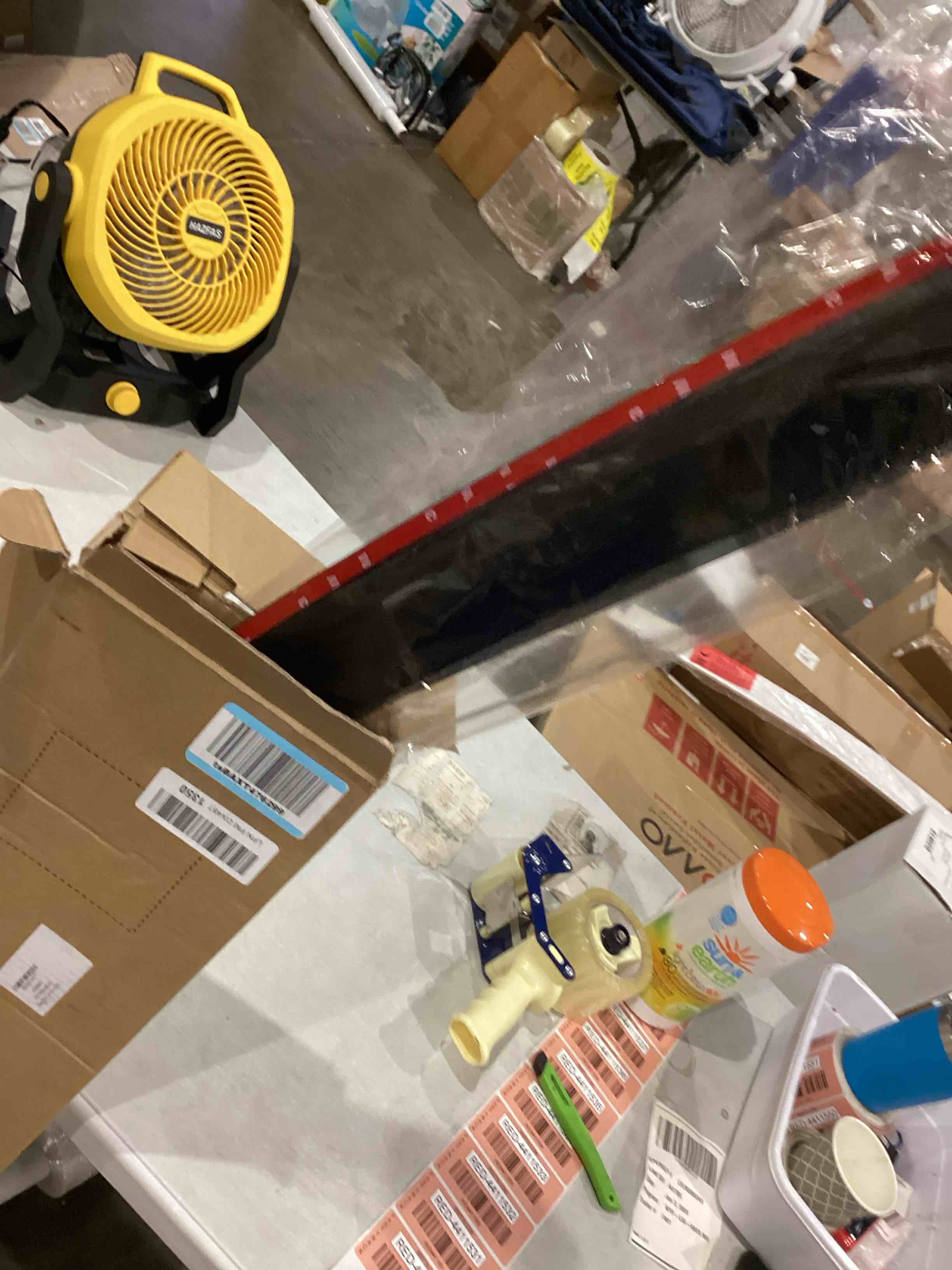 https://s3.amazonaws.com/lotting-images-prod/bidfta/RED4411530_1751565174650.jpeg