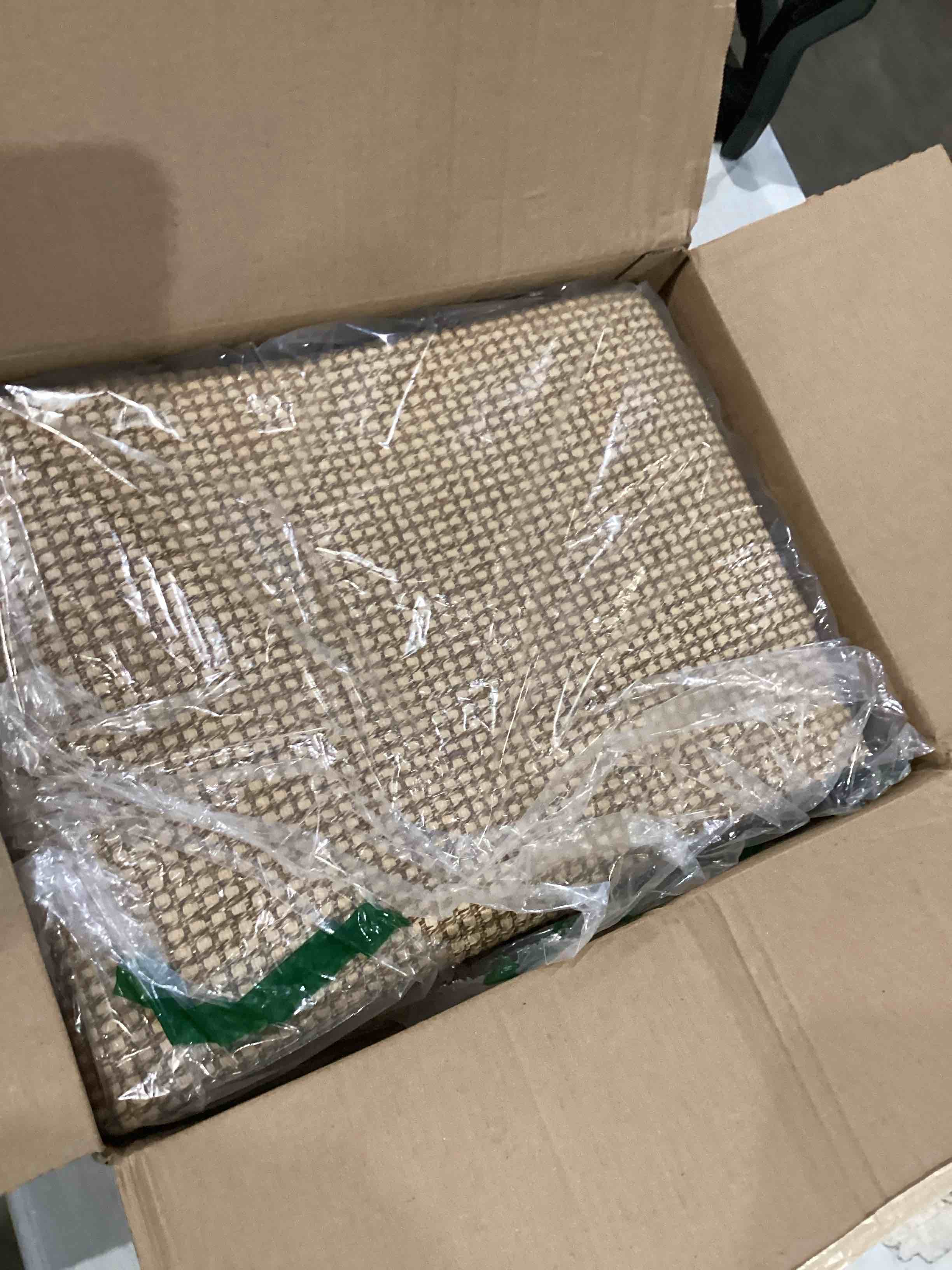 https://s3.amazonaws.com/lotting-images-prod/bidfta/RED4411601_1751914651336.jpeg