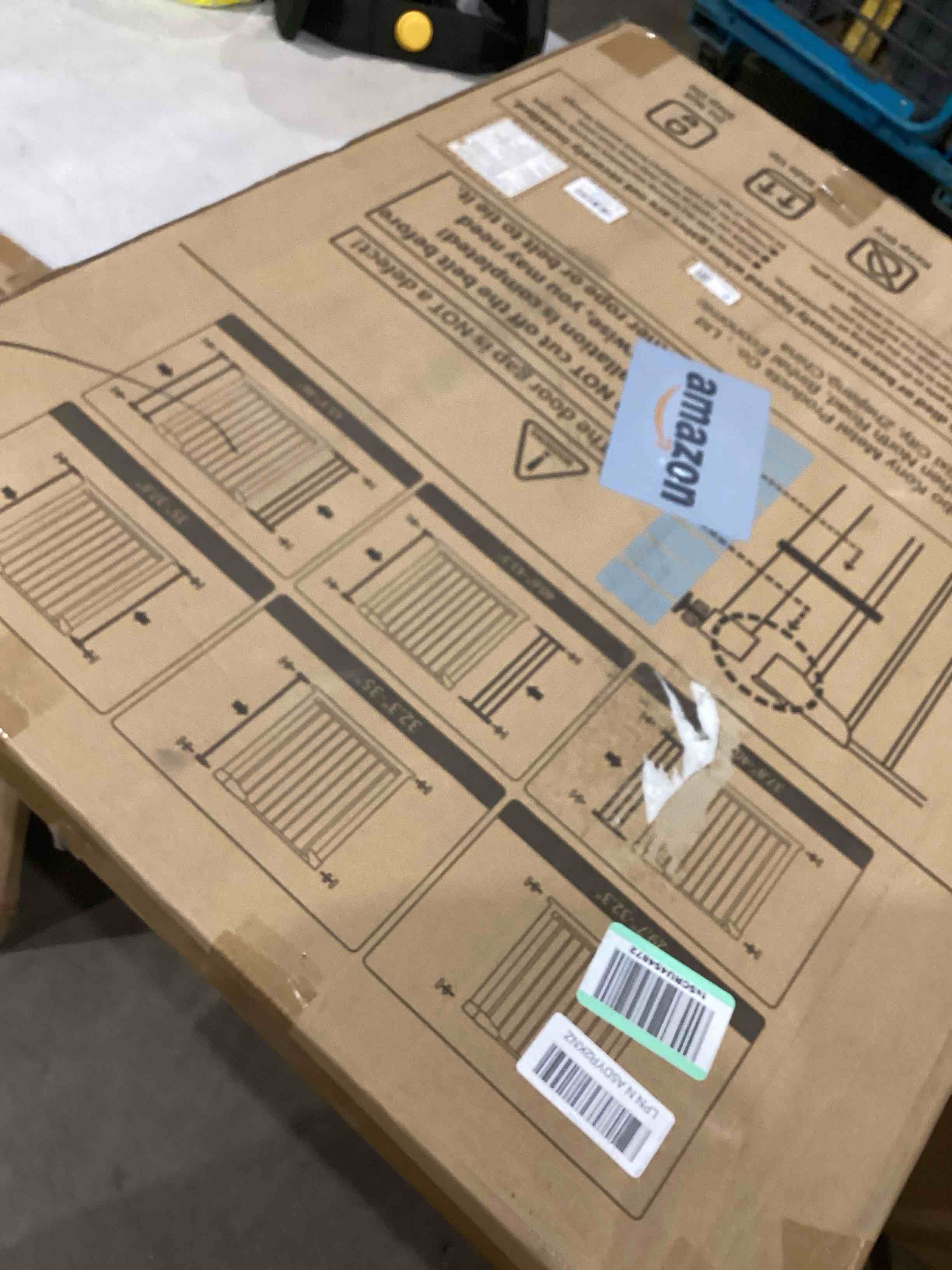 https://s3.amazonaws.com/lotting-images-prod/bidfta/RED4411636_1751982275129.jpeg