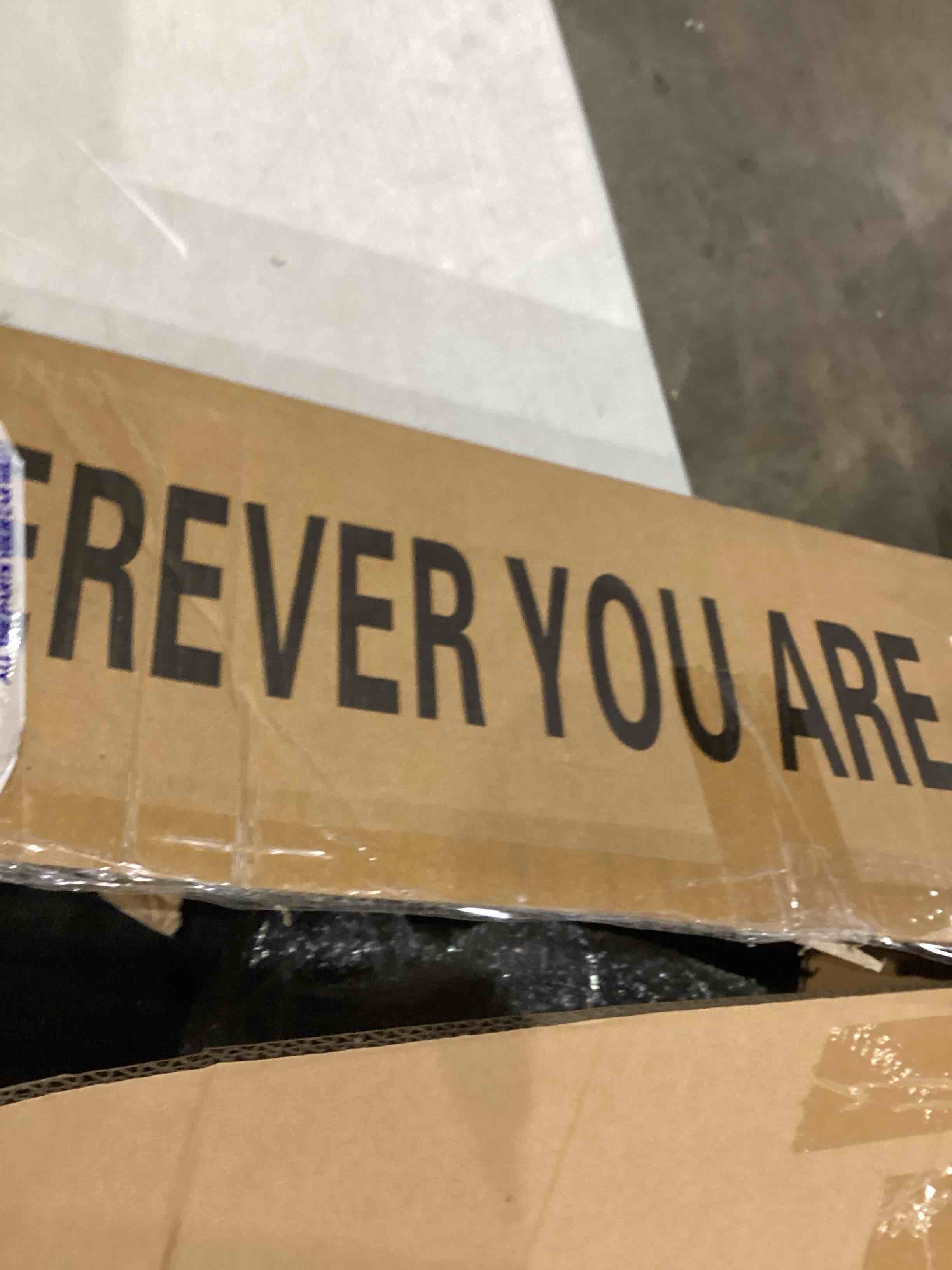 https://s3.amazonaws.com/lotting-images-prod/bidfta/RED4411652_1751985779209.jpeg