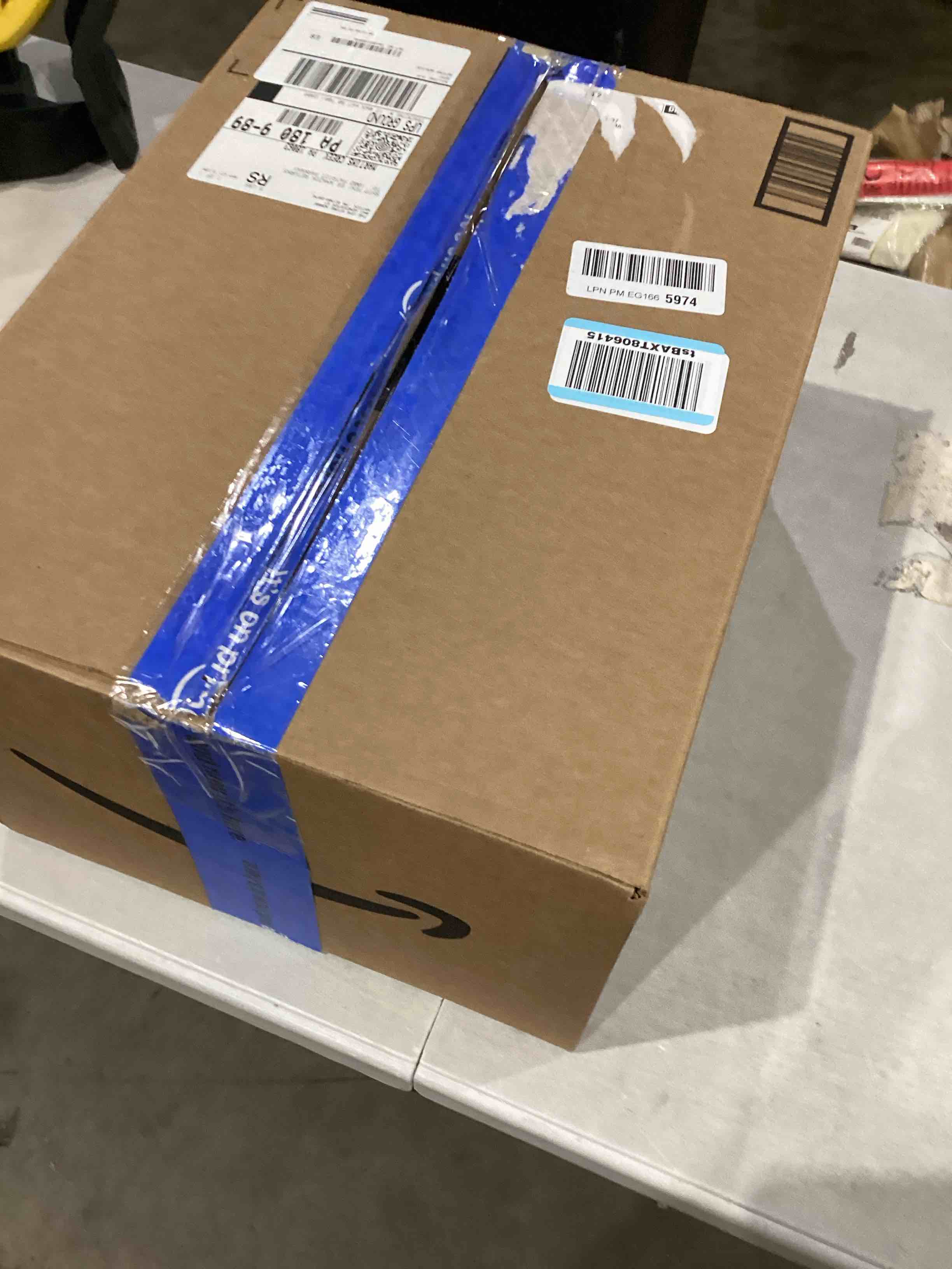 https://s3.amazonaws.com/lotting-images-prod/bidfta/RED4411674_1752500497522.jpeg