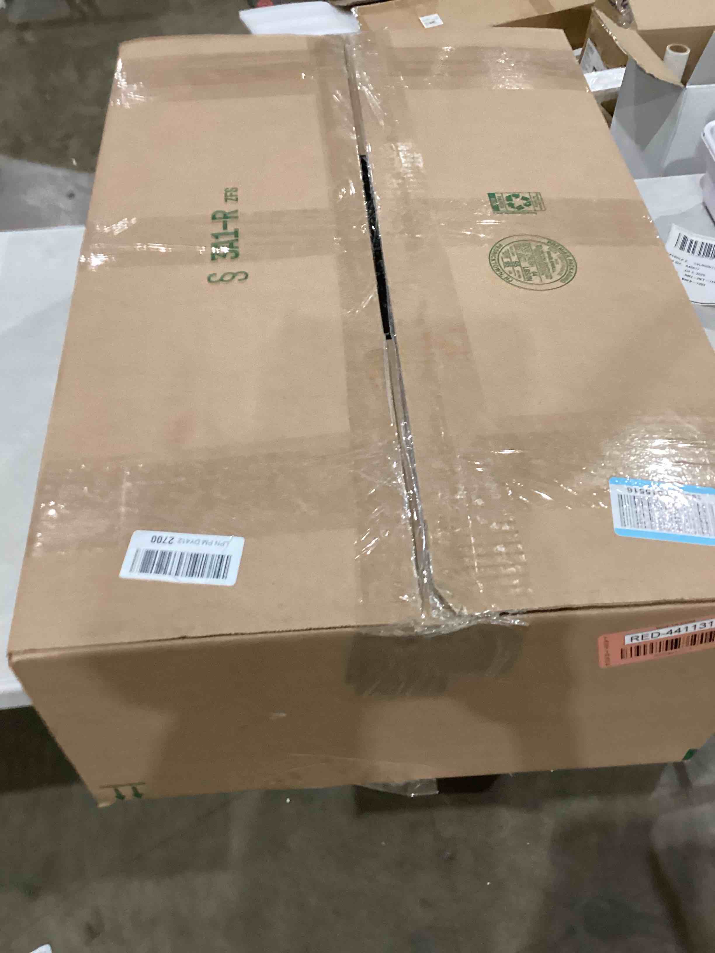 https://s3.amazonaws.com/lotting-images-prod/bidfta/RED4411694_1752173633243.jpeg