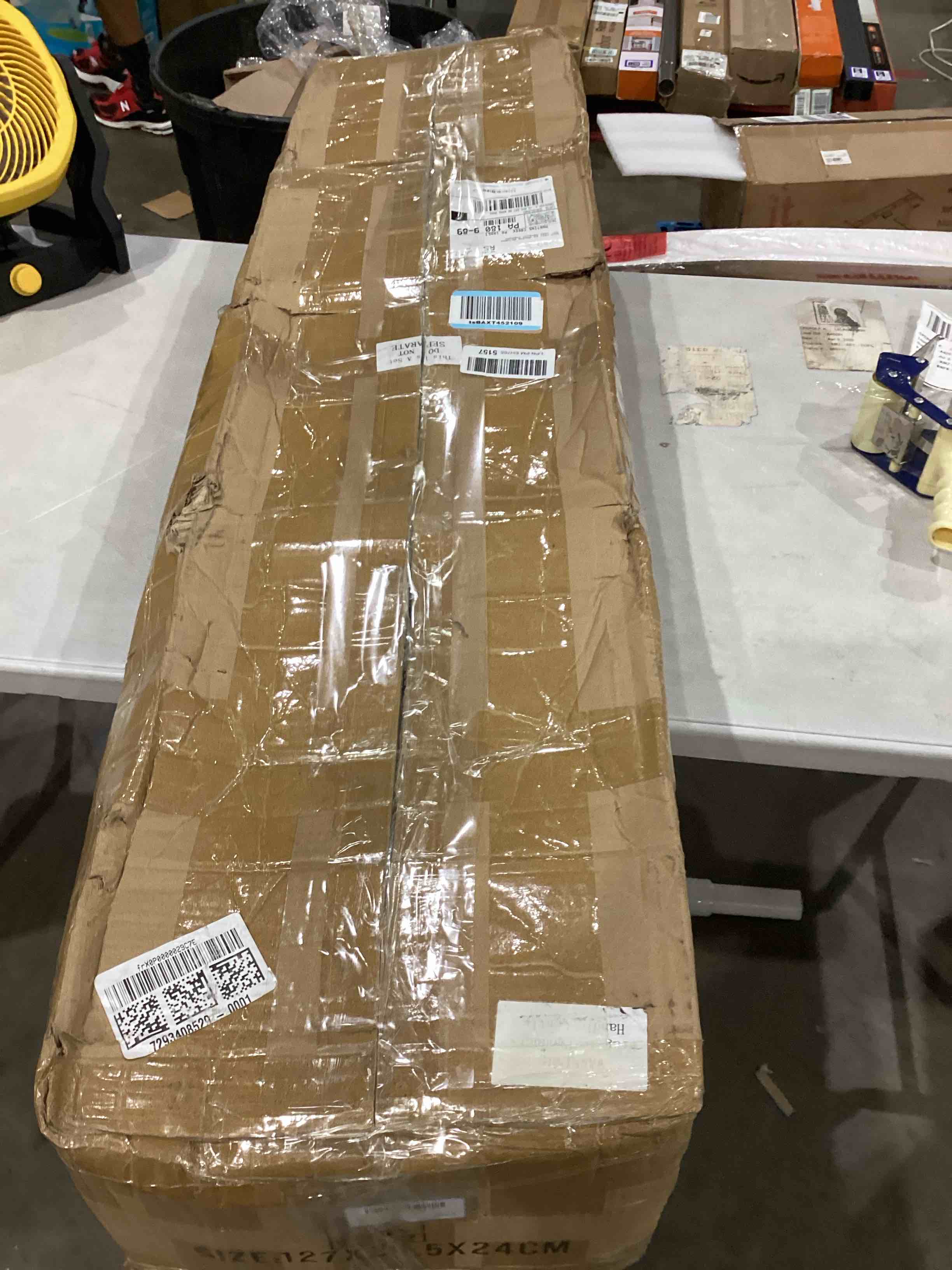 https://s3.amazonaws.com/lotting-images-prod/bidfta/RED4411736_1752507190029.jpeg