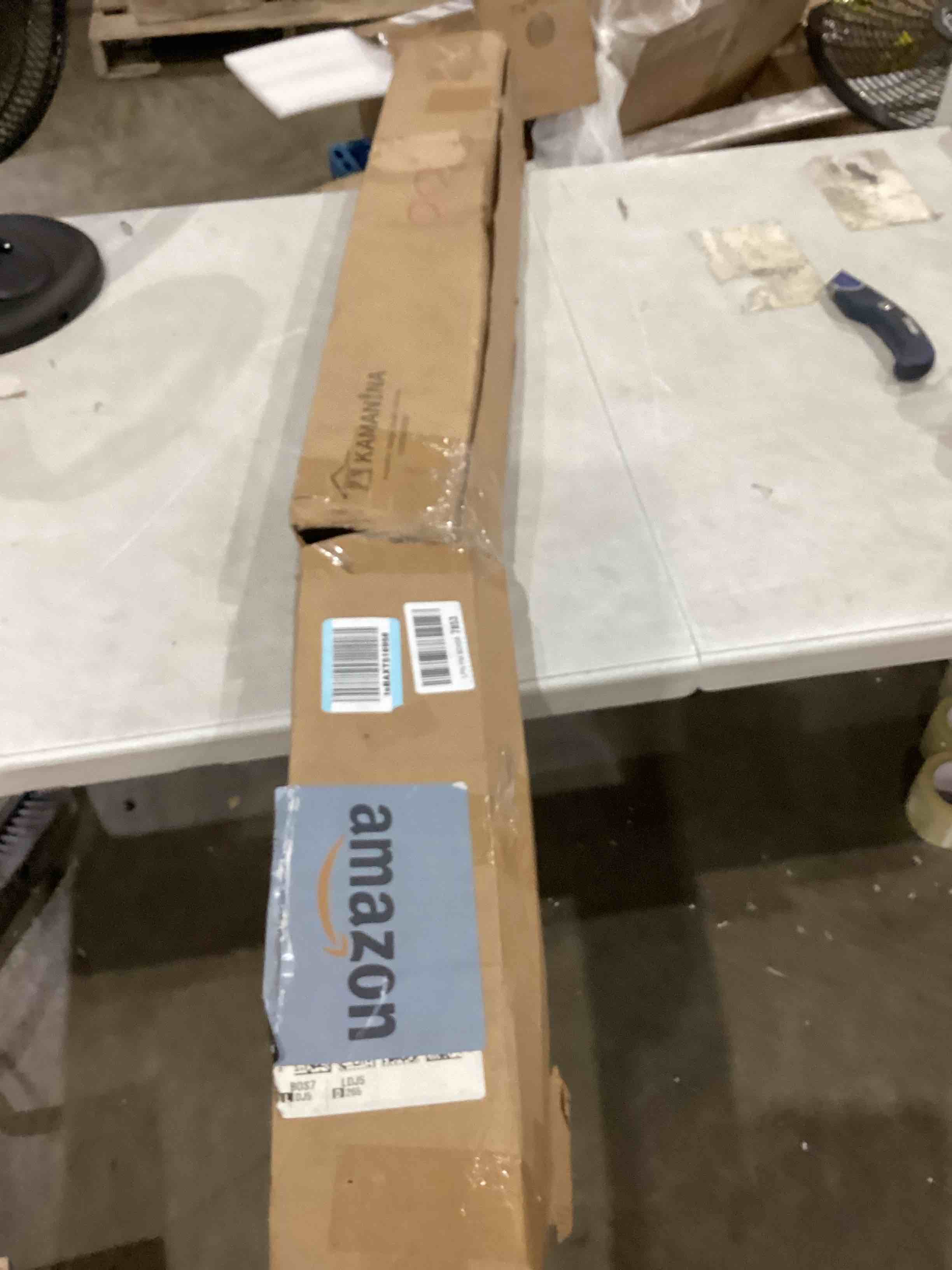 https://s3.amazonaws.com/lotting-images-prod/bidfta/RED4411751_1752774185425.jpeg