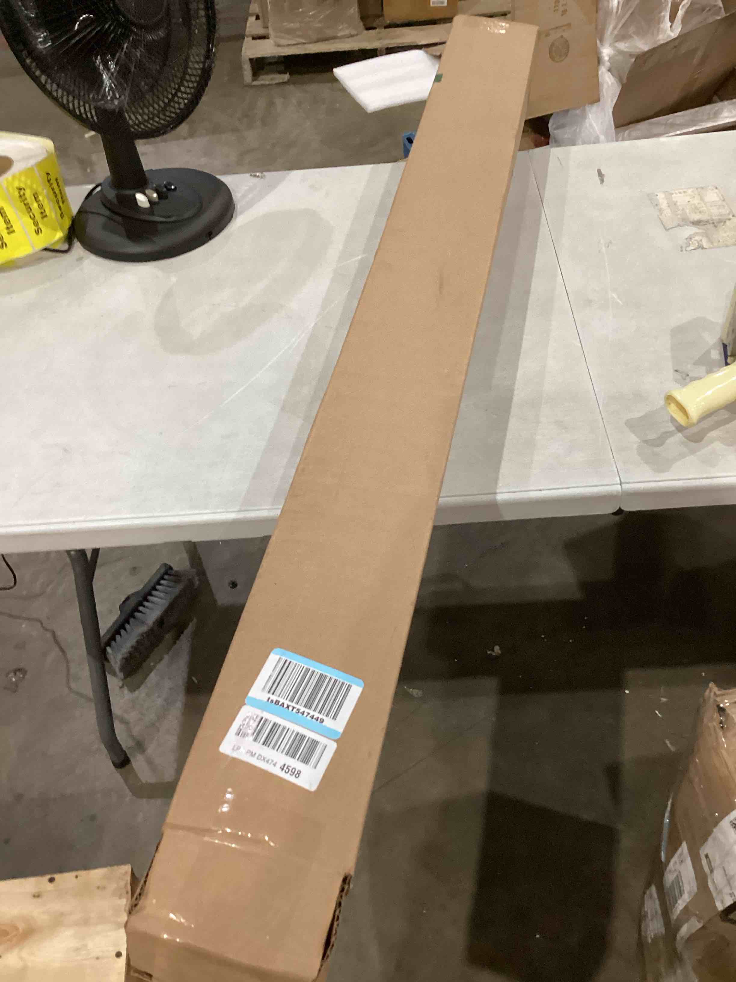 https://s3.amazonaws.com/lotting-images-prod/bidfta/RED4411754_1752776562716.jpeg