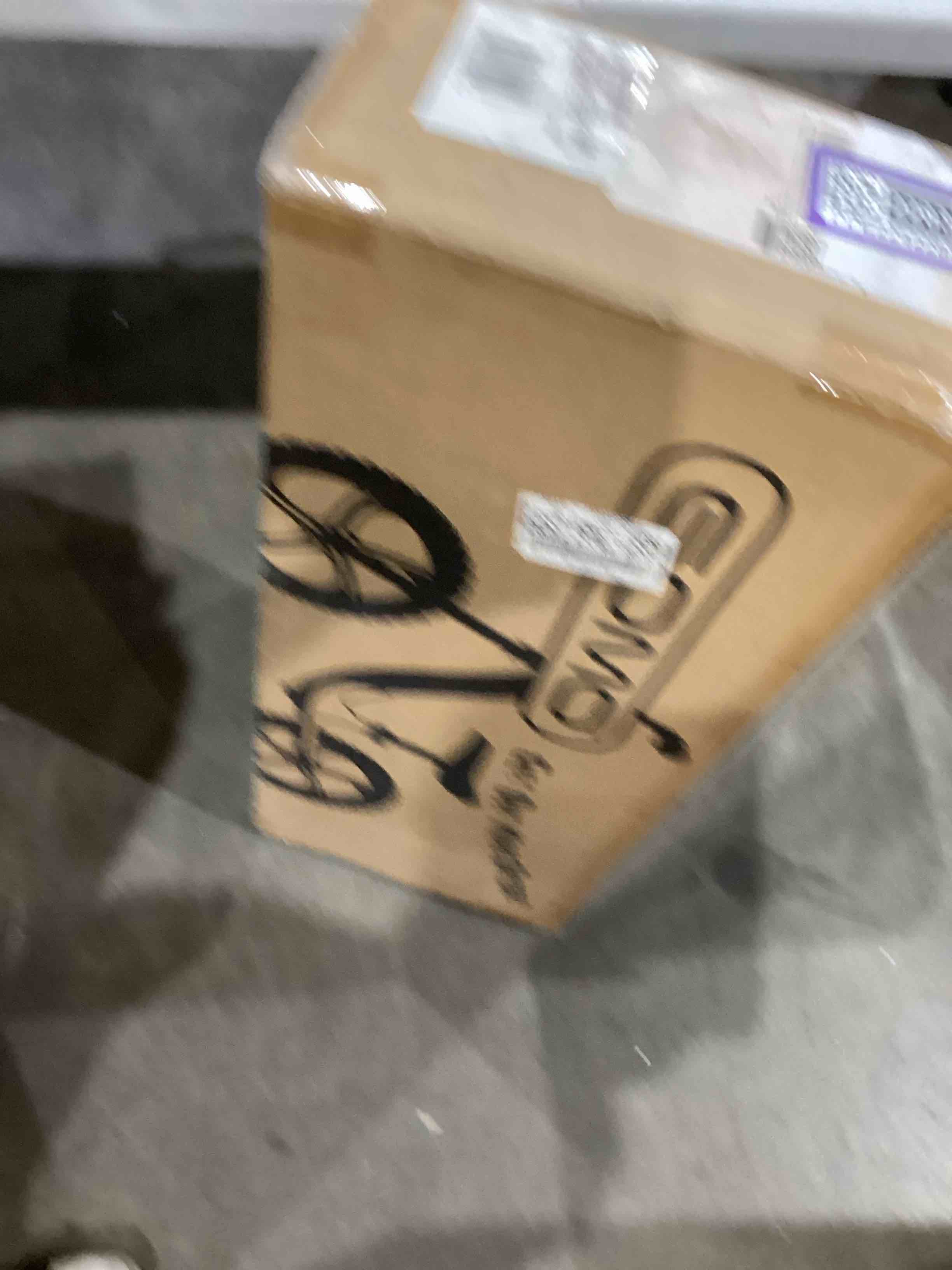 https://s3.amazonaws.com/lotting-images-prod/bidfta/RED4411767_1752848937020.jpeg