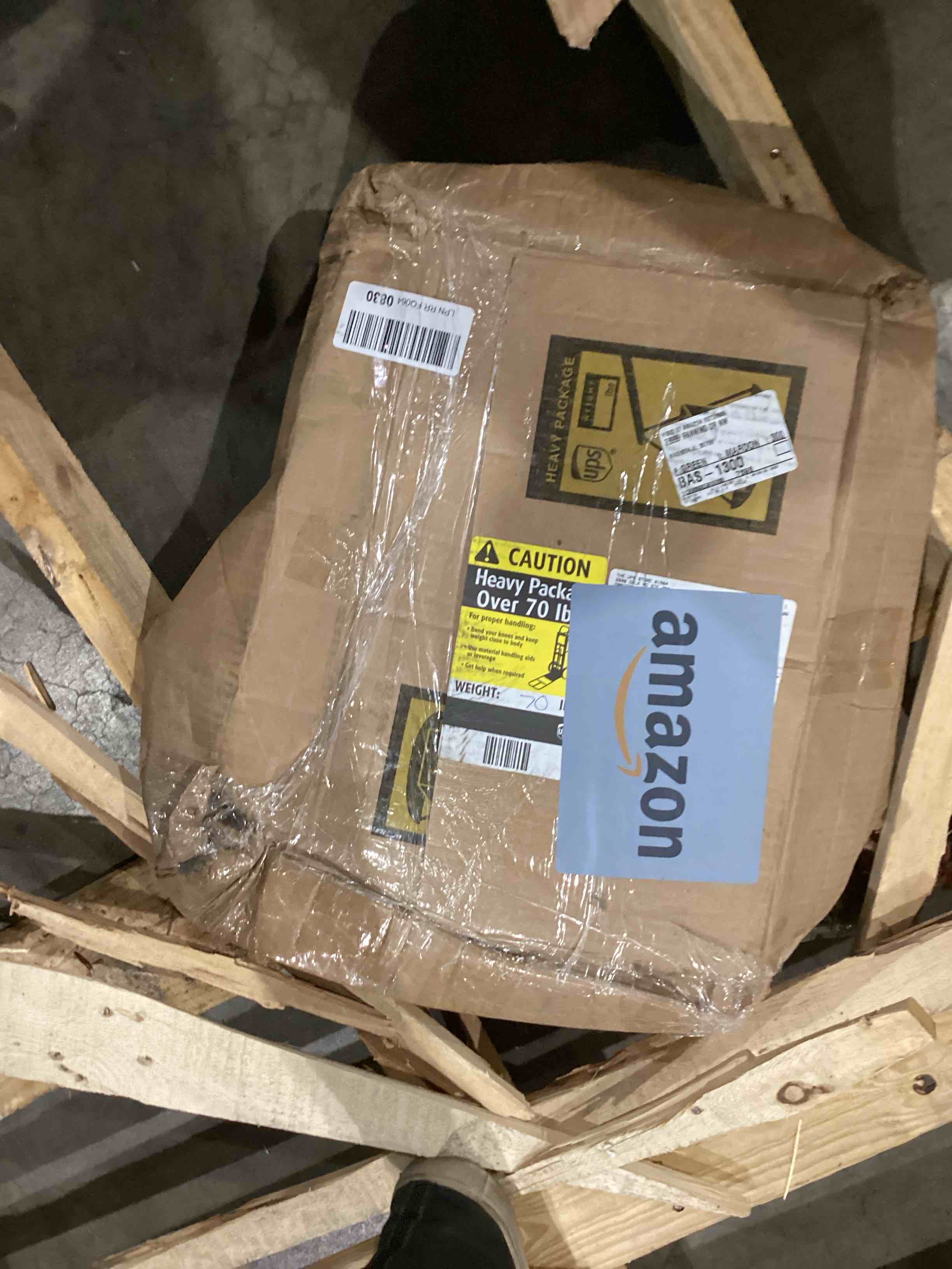 https://s3.amazonaws.com/lotting-images-prod/bidfta/RED4411839_1753370996438.jpeg