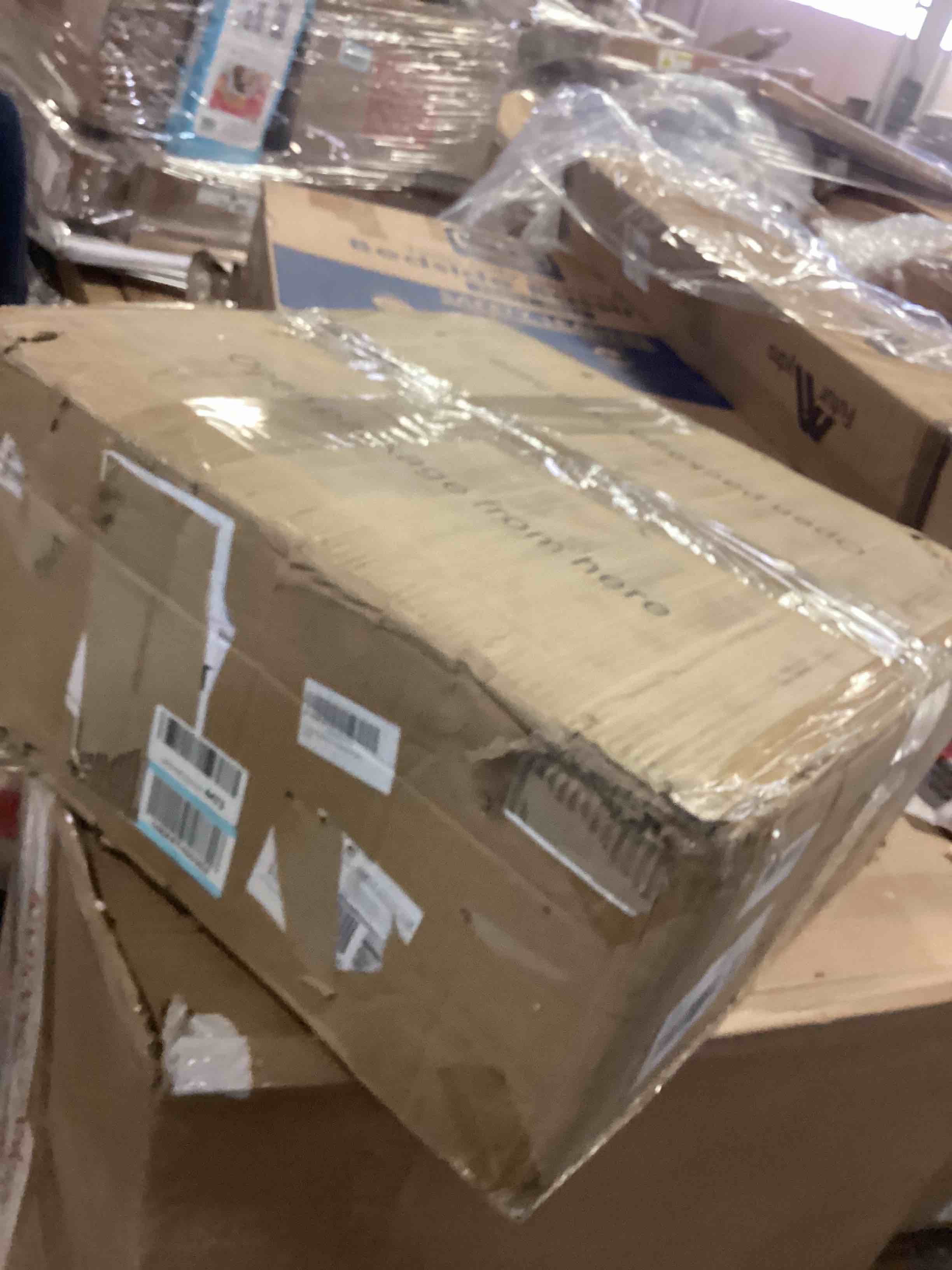 https://s3.amazonaws.com/lotting-images-prod/bidfta/RED4449564_1677100408566.jpeg