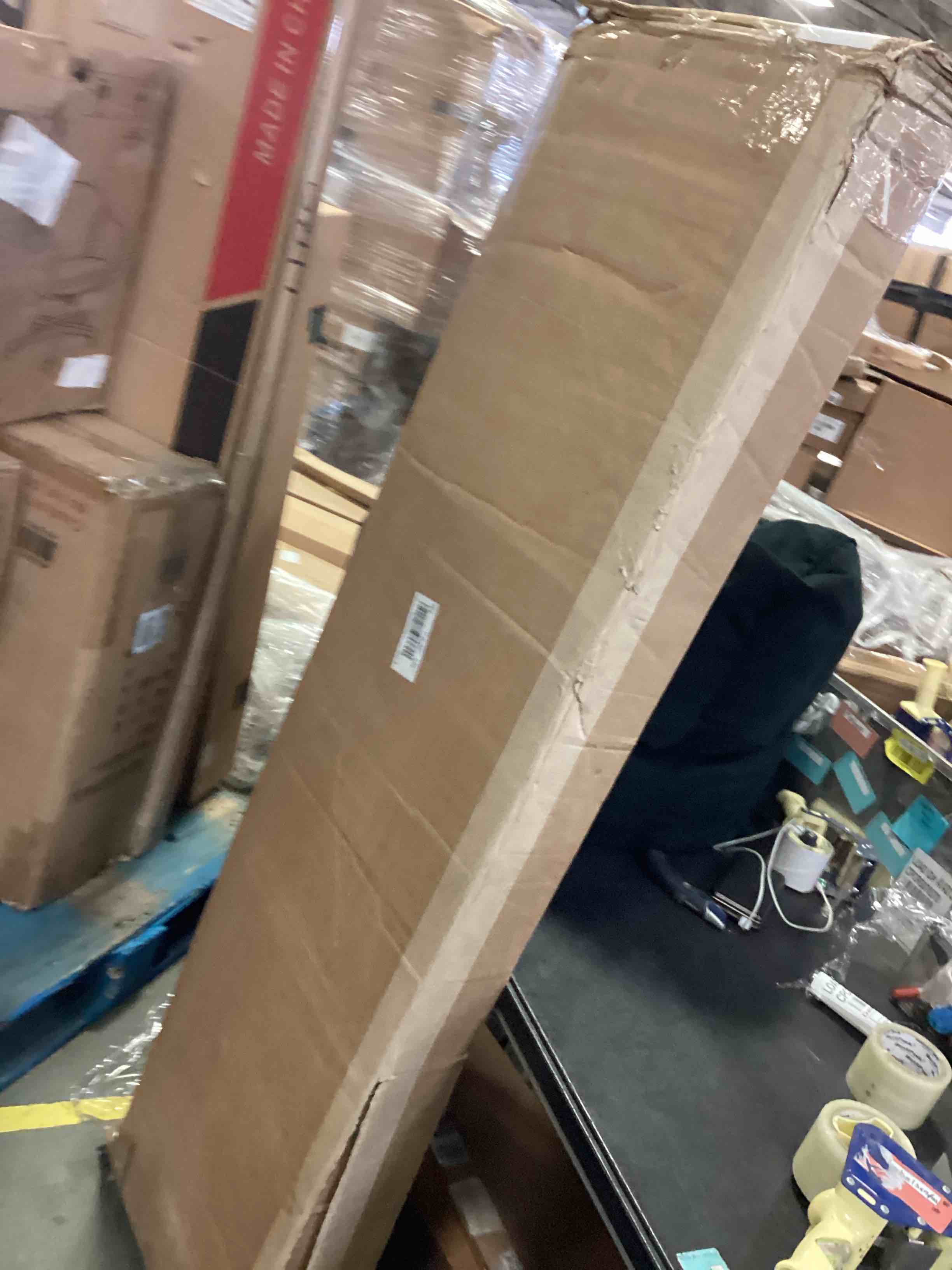 https://s3.amazonaws.com/lotting-images-prod/bidfta/RED4449643_1677161048336.jpeg