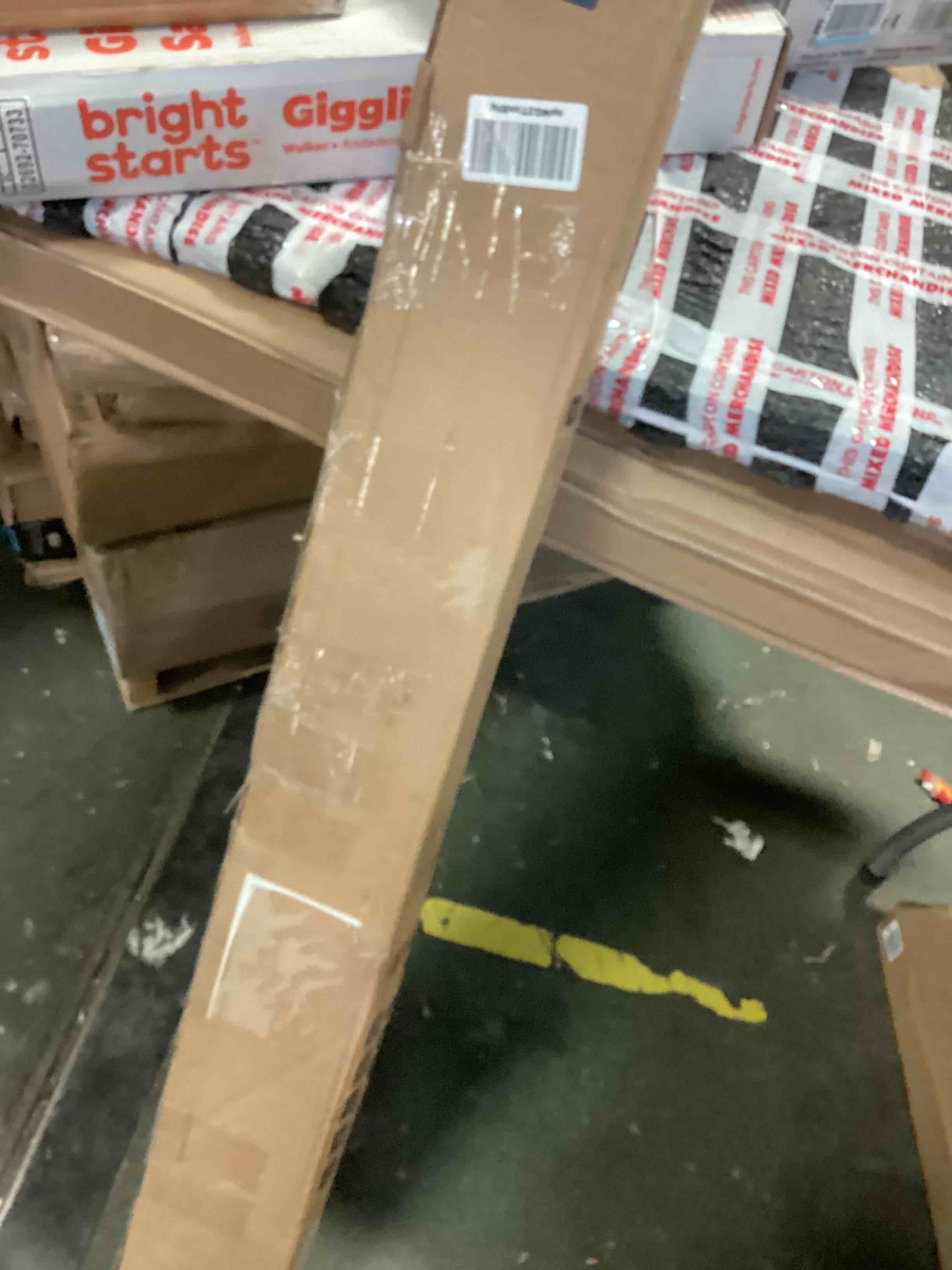 https://s3.amazonaws.com/lotting-images-prod/bidfta/RED4449668_1677163832532.jpeg