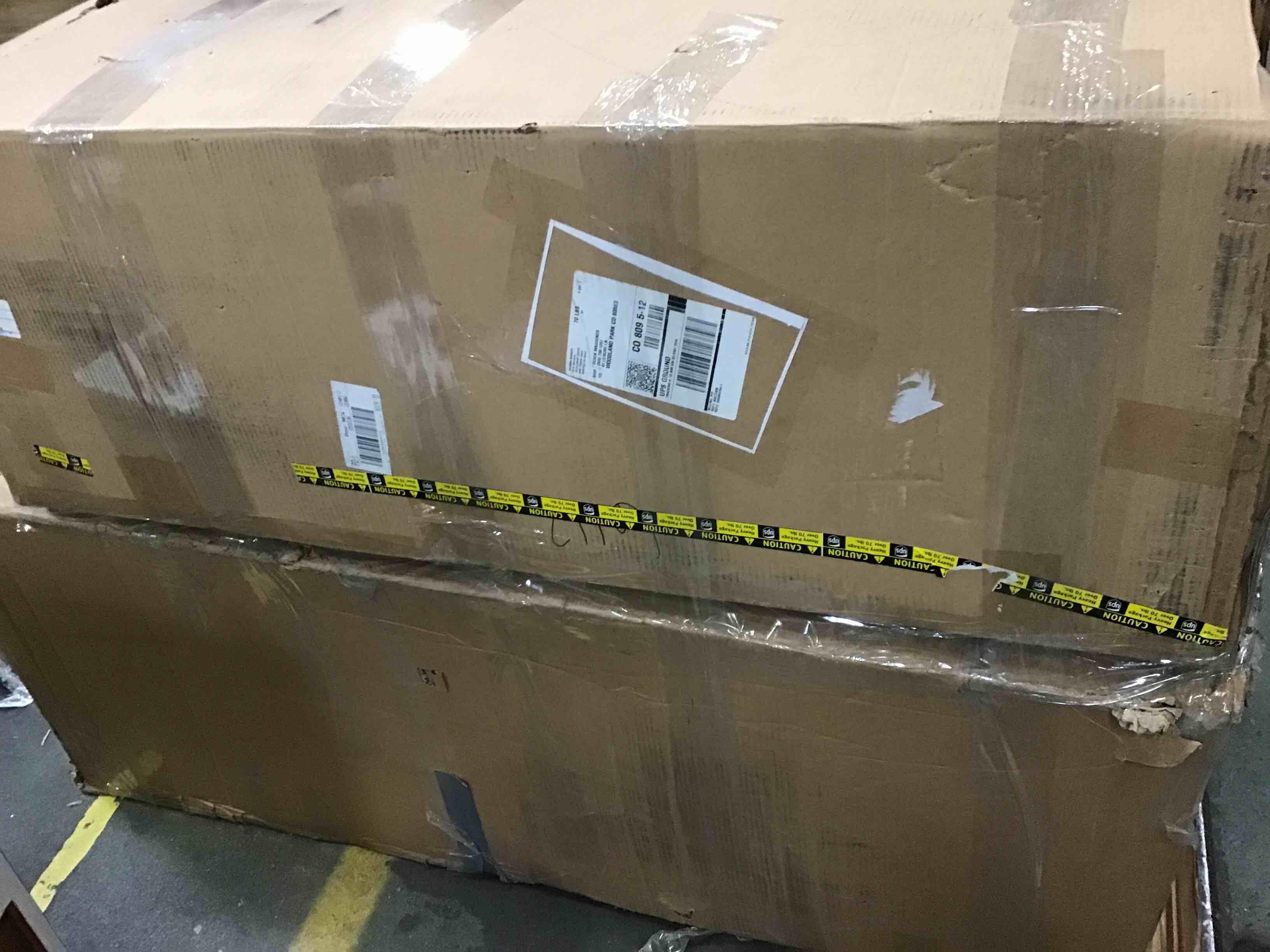 https://s3.amazonaws.com/lotting-images-prod/bidfta/RED4457777_1677680397922.jpeg
