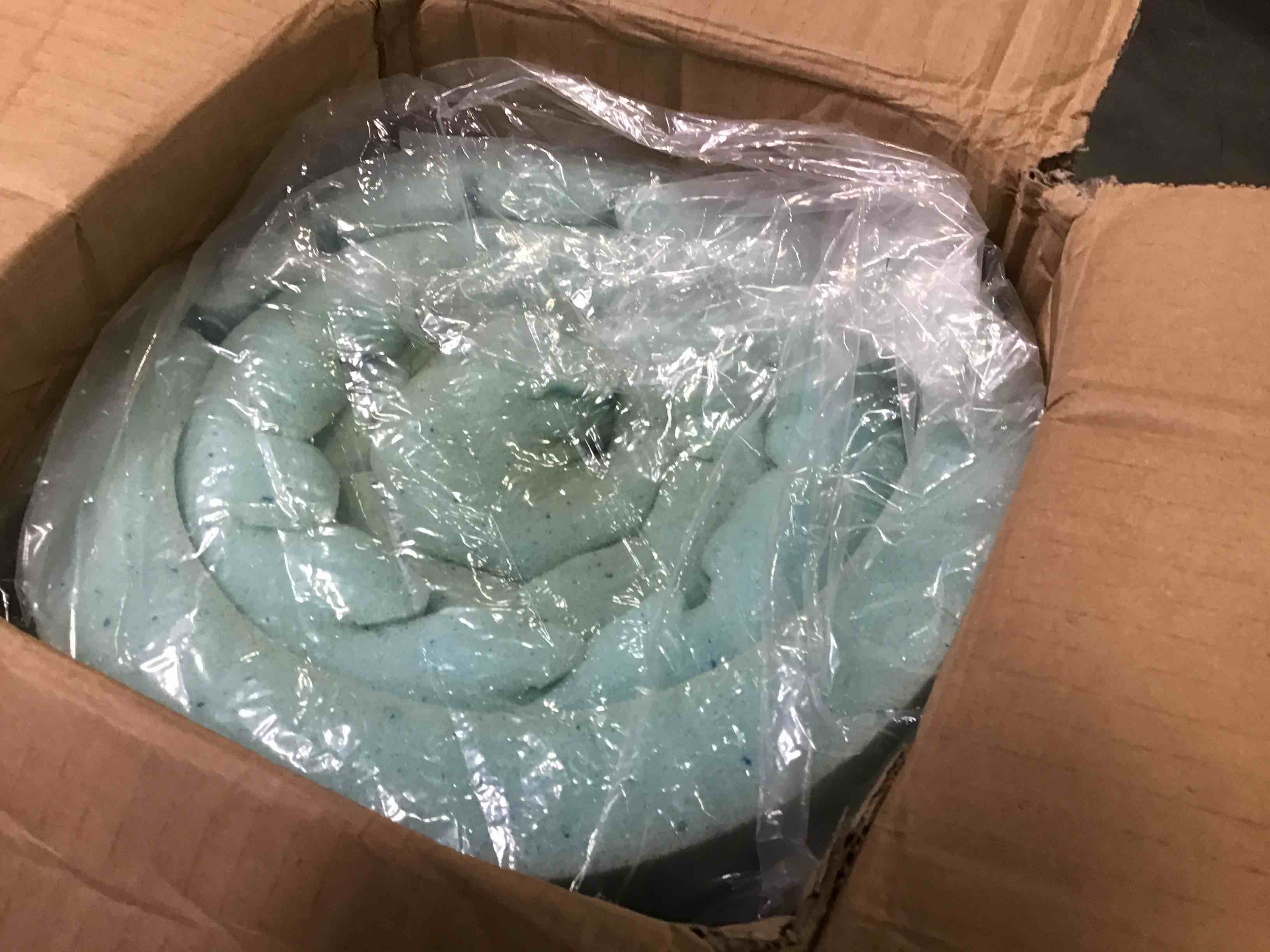 https://s3.amazonaws.com/lotting-images-prod/bidfta/RED4457882_1677698018559.jpeg