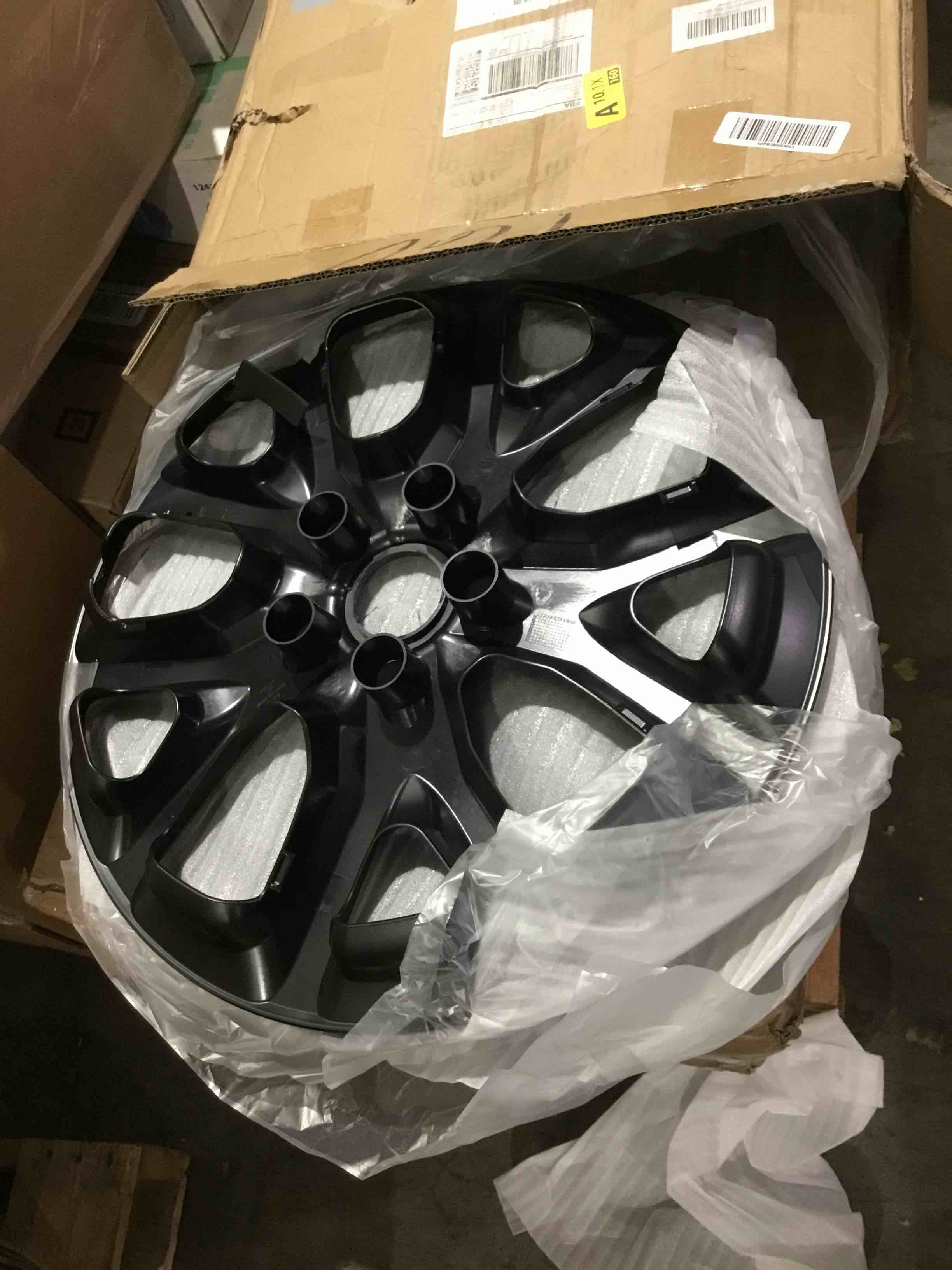 Condition photo showing Good Condition for 17" glossy black wheel skins (set of 4) for 2007-2011 honda cr-v, 17 inches abs wheel covers compatible with 07-11 cr-v steel wheels- auto tire replacement cap cover 42700-swa-a01