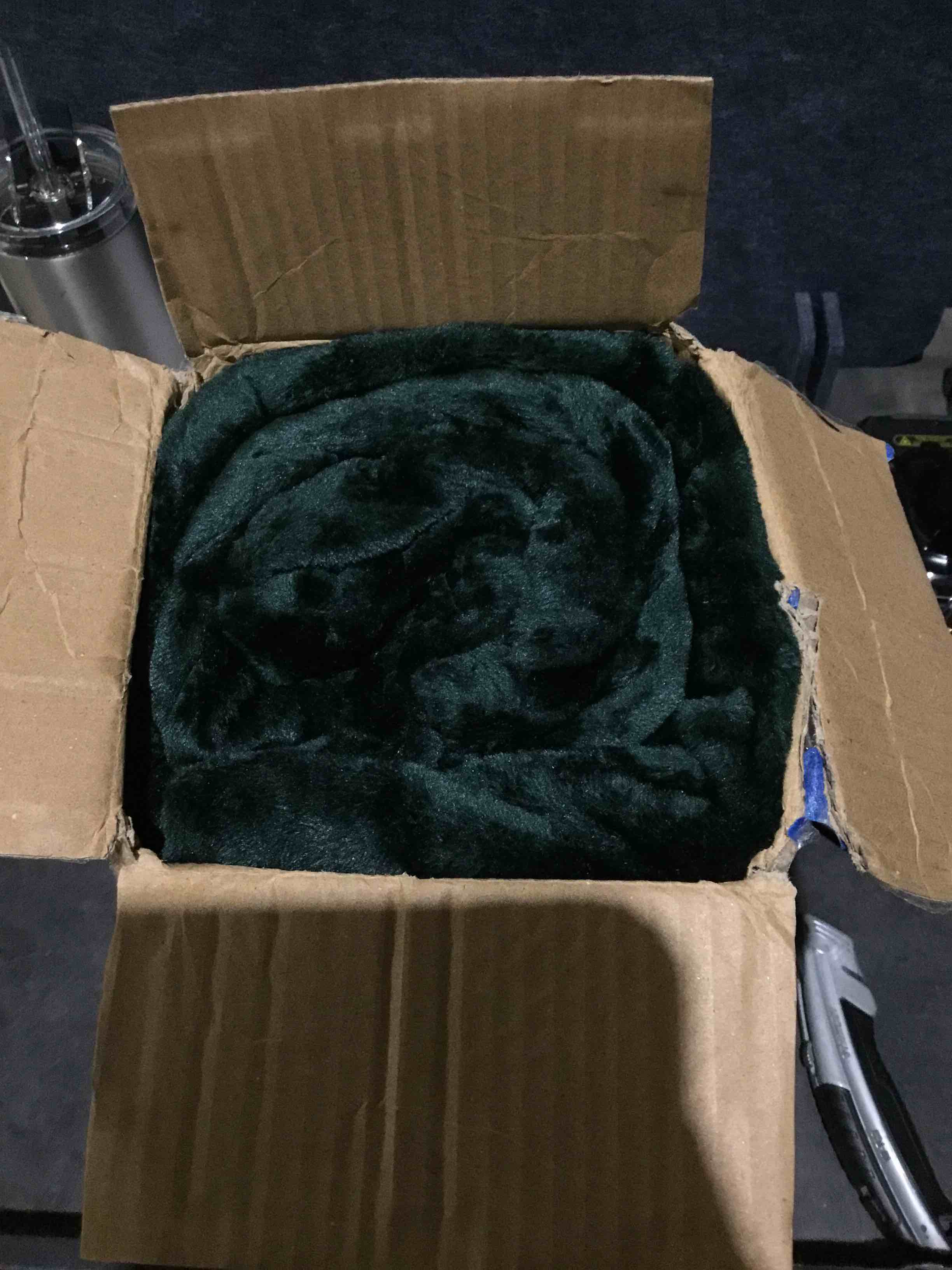 Condition photo showing Good Condition for utopia bedding fleece blanket king size forest green 300gsm luxury anti-static fuzzy soft microfiber bed blanket (90x102 inch)