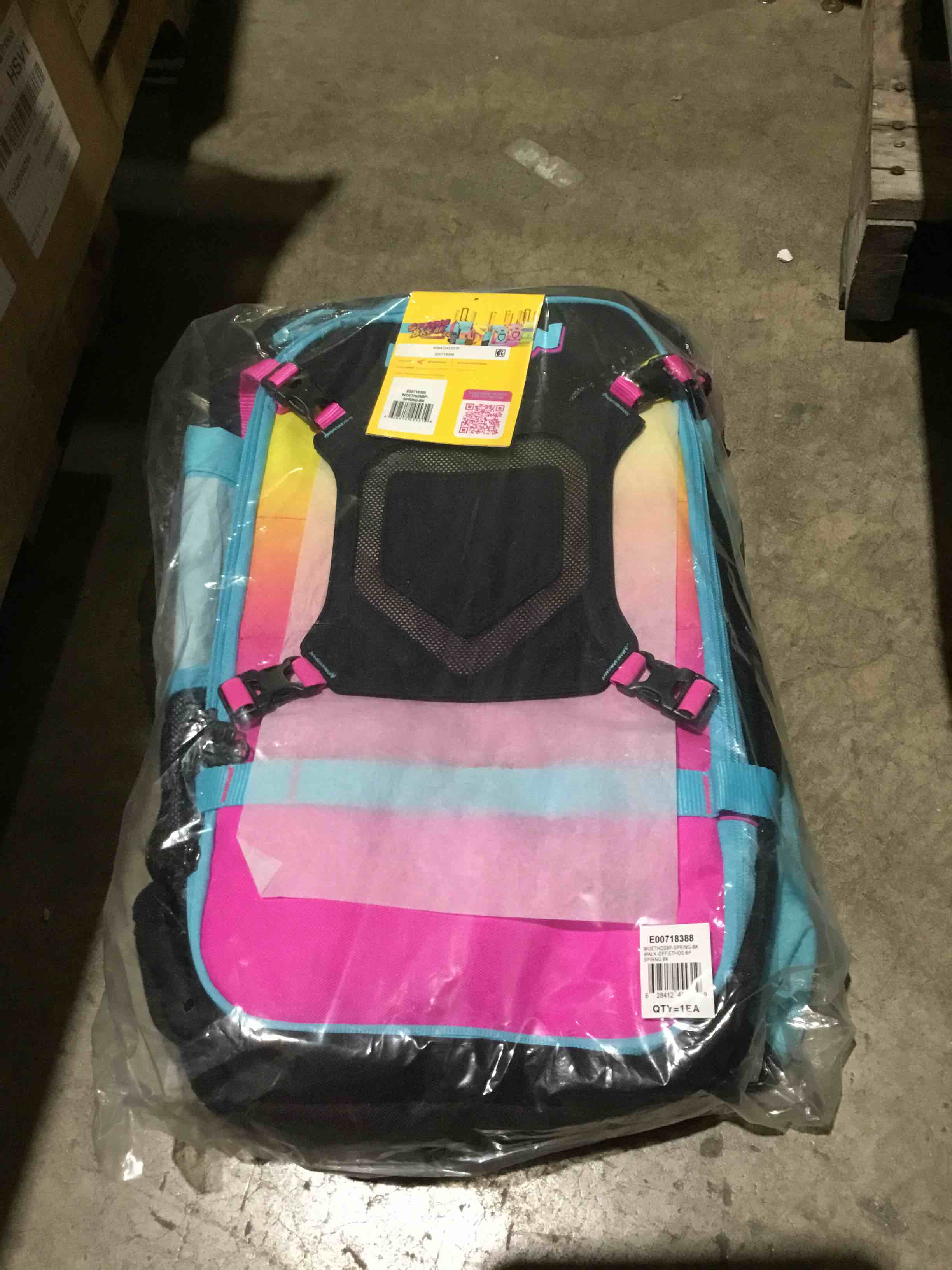 Condition photo showing New/Like New for easton walk-off ethos spring break backpack, black