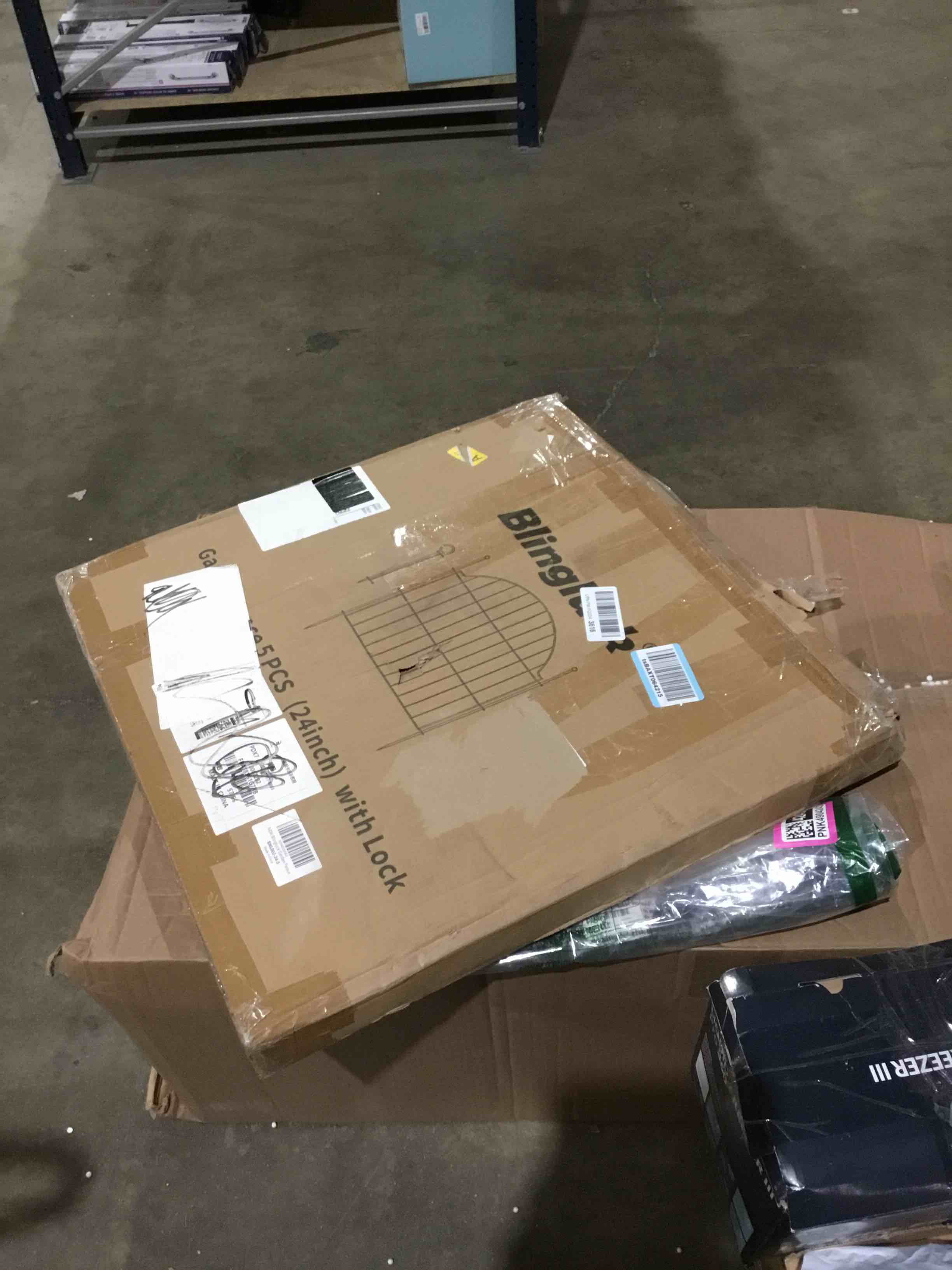 Condition photo showing As Is for blingluck decorative metal garden fence with gate lock 5 panels, 24in (h) x 10ft (l) no dig dog fence outdoor for yard, temporary rustproof metal wire rabbit dog garden border fencing for patio