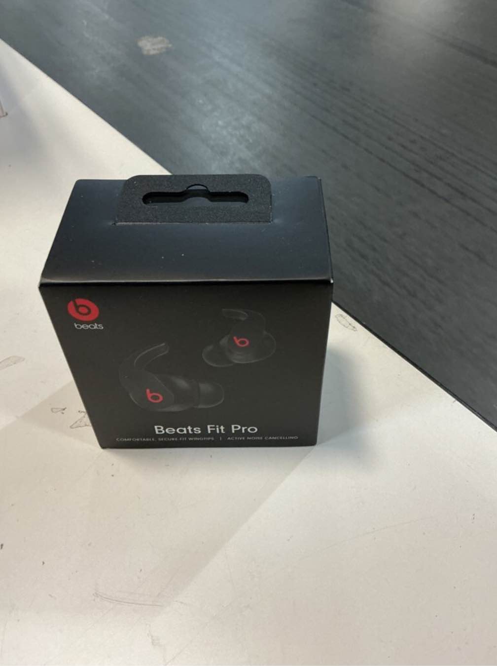 https://s3.amazonaws.com/lotting-images-prod/bidfta/RED4467891_1777927080165.jpeg