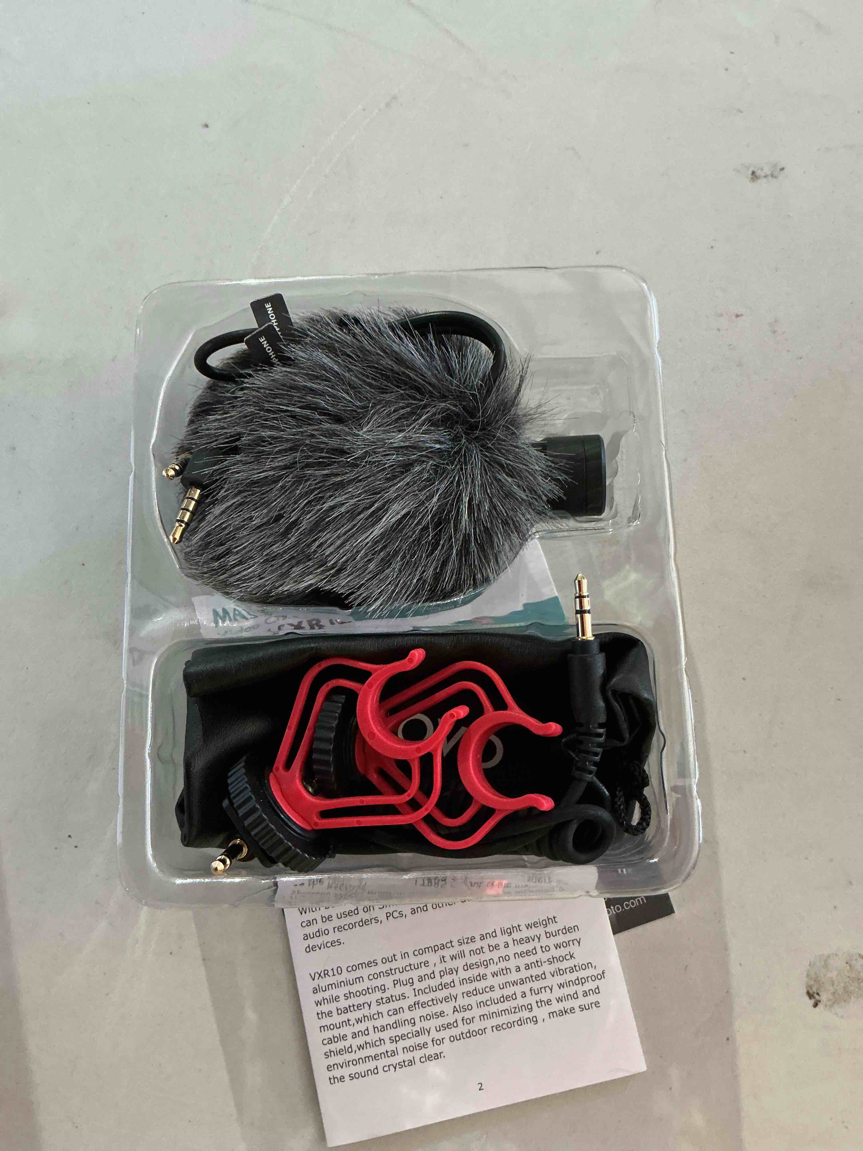 Condition photo showing Good Condition for movo vxr10 universal shotgun mic for camera - camera microphone for dslr, iphone and android smartphones - compatible with canon eos, nikon, and sony cameras - with shock mount, deadcat windscreen