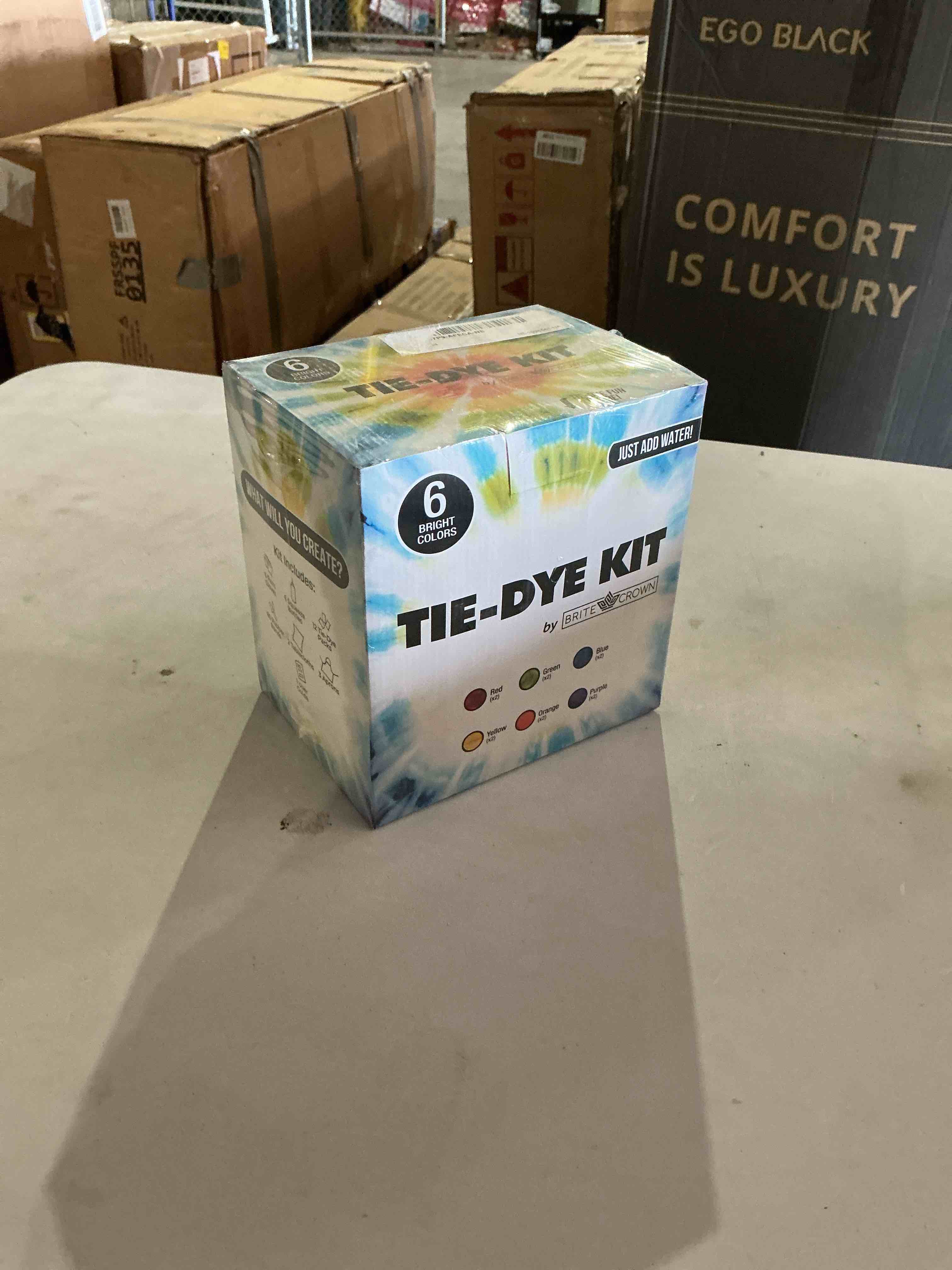 Condition photo showing New/Like New for brite crown easy one step tie dye kit with 6 bright colors for all ages
