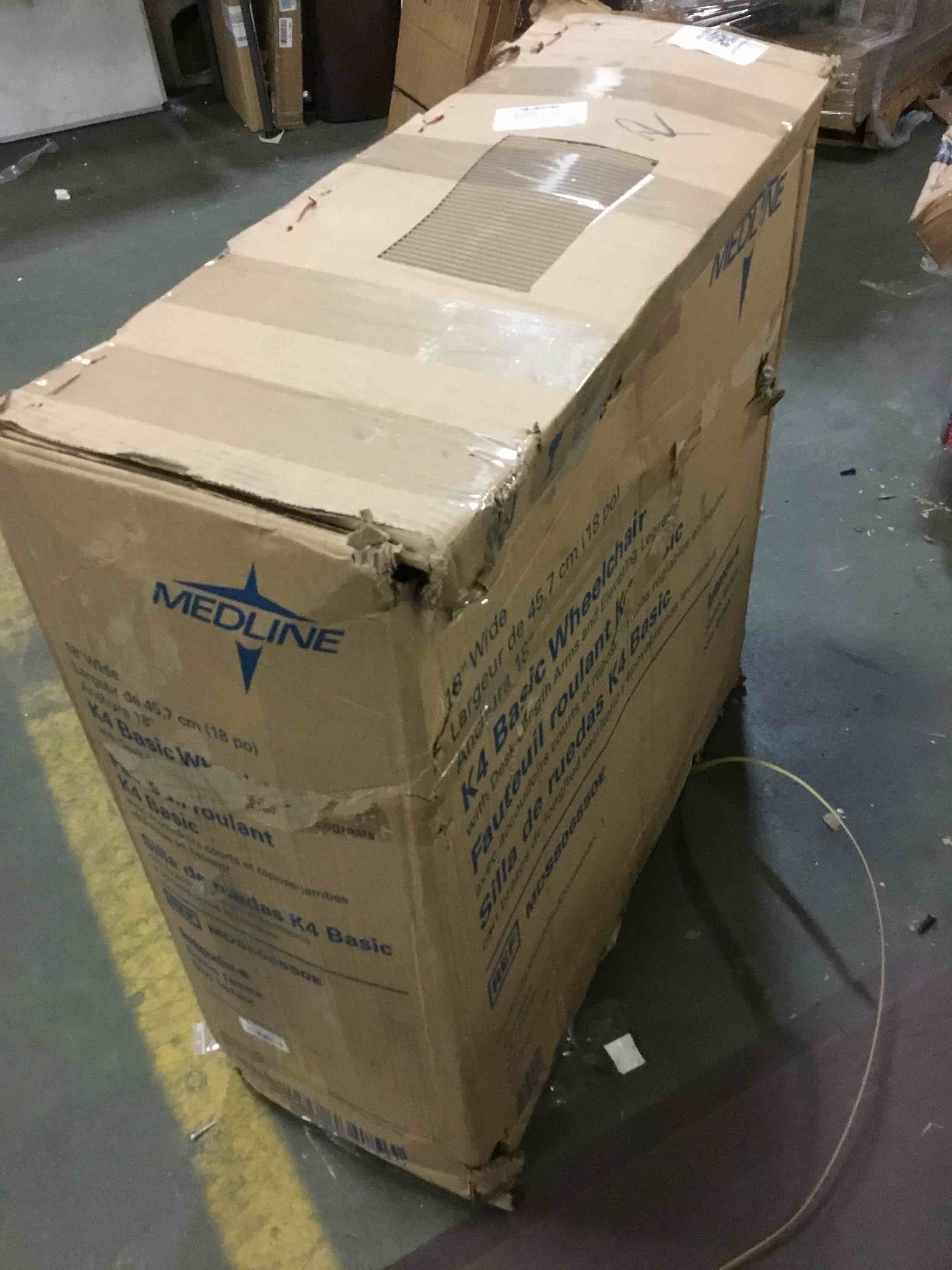 https://s3.amazonaws.com/lotting-images-prod/bidfta/RED4485883_1680958747942.jpeg