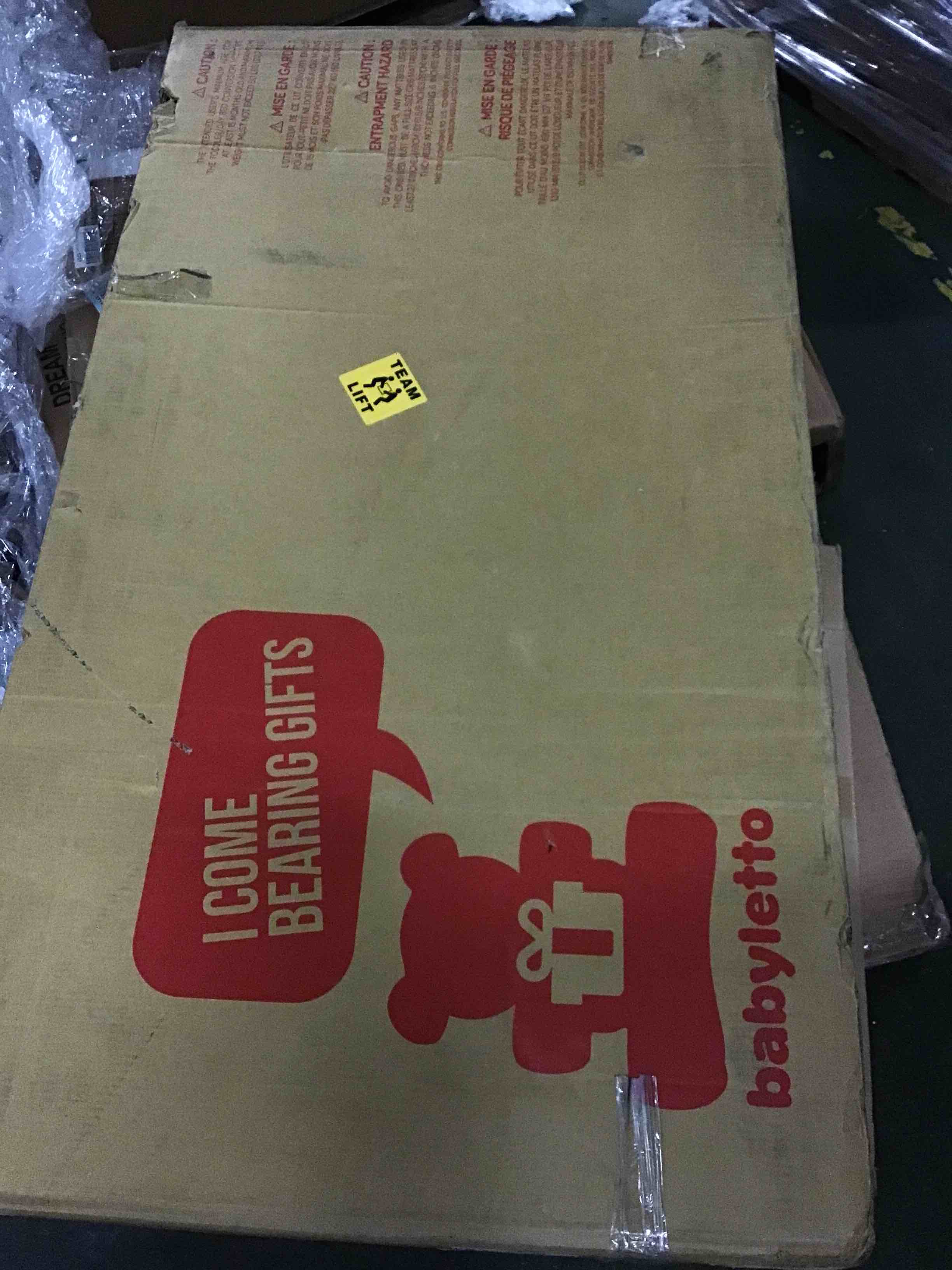 https://s3.amazonaws.com/lotting-images-prod/bidfta/RED4487942_1680957515969.jpeg