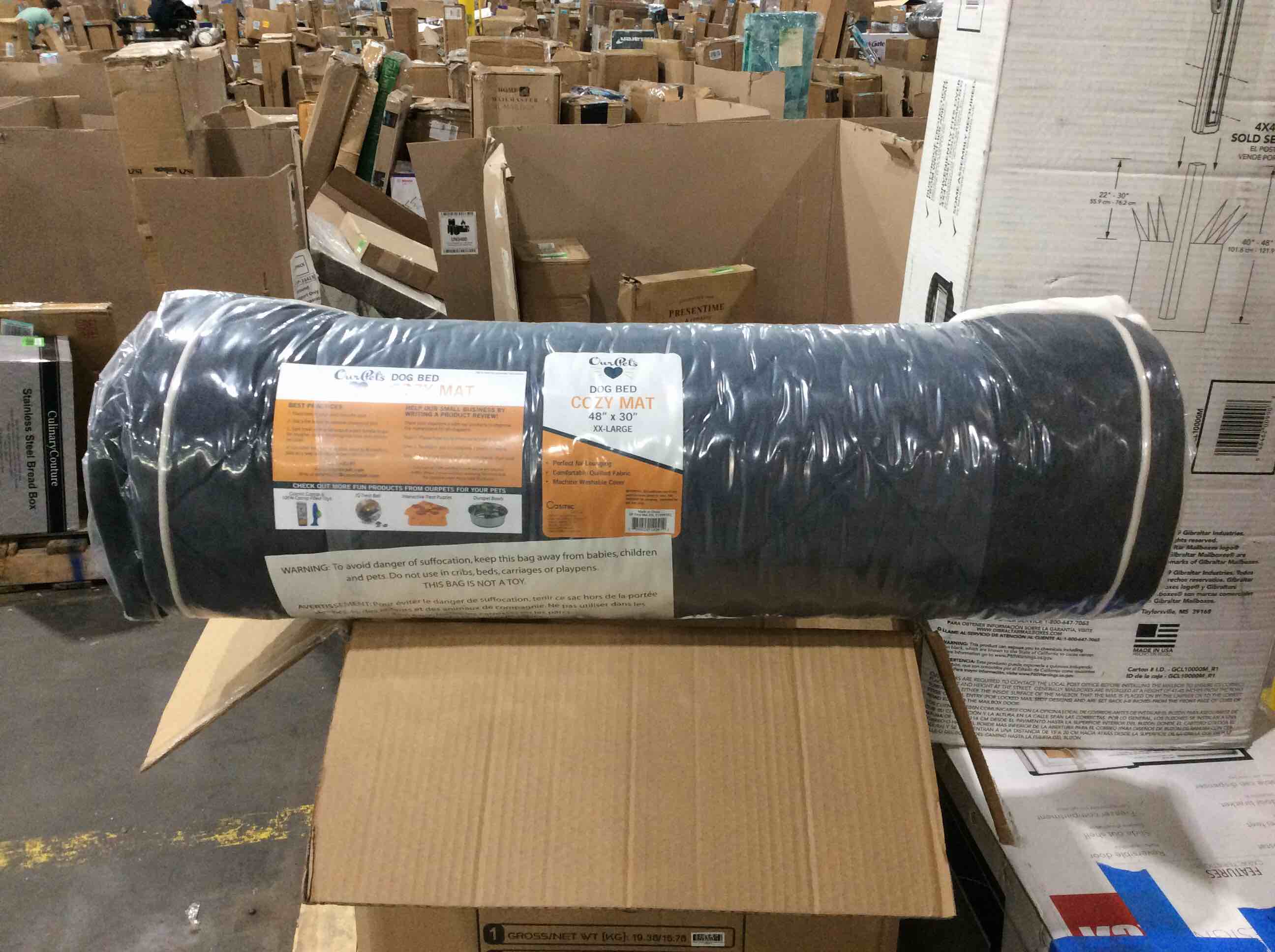https://s3.amazonaws.com/lotting-images-prod/bidfta/RED4517649_1681483949253.jpeg