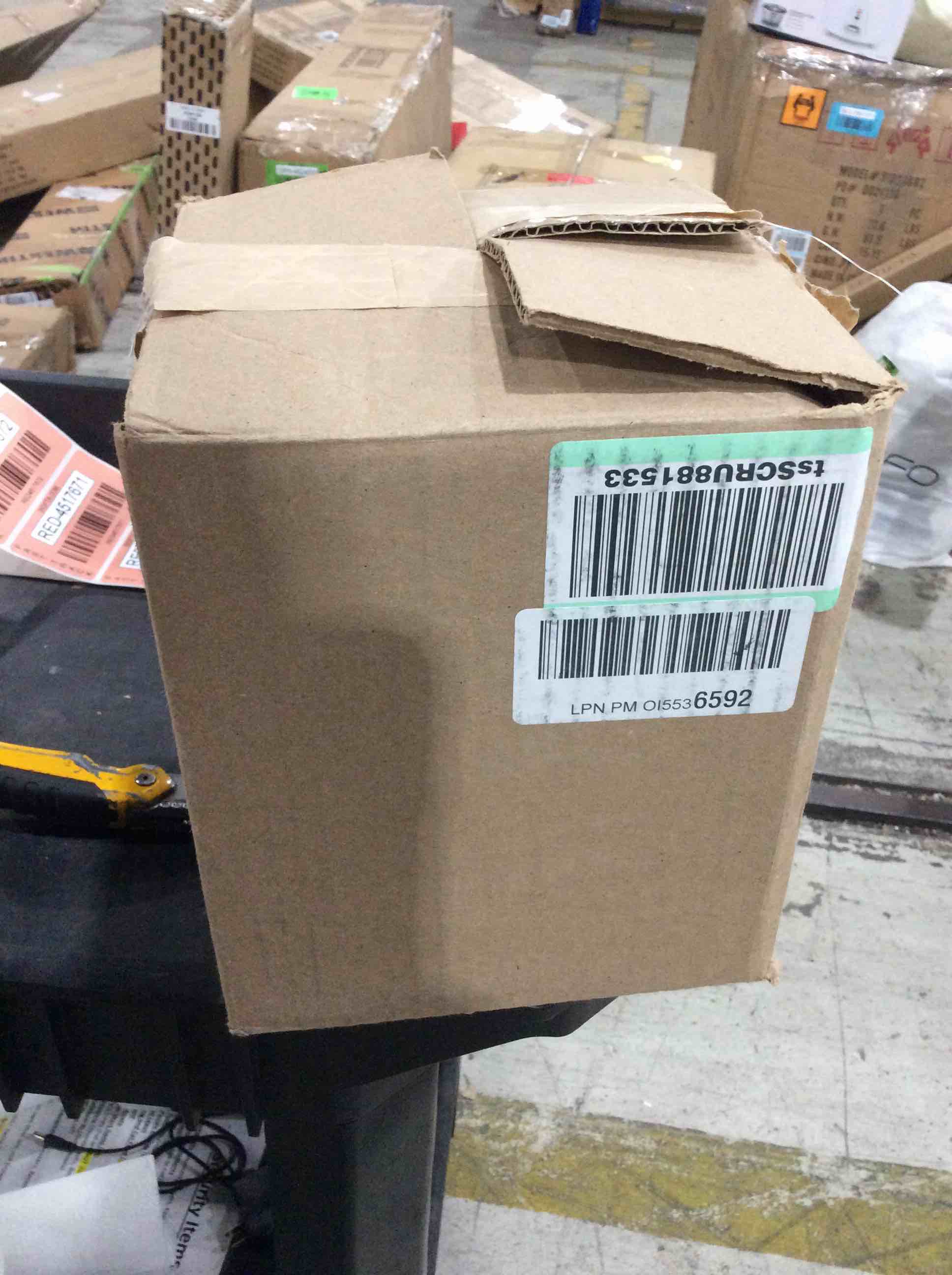 https://s3.amazonaws.com/lotting-images-prod/bidfta/RED4517660_1681487245271.jpeg