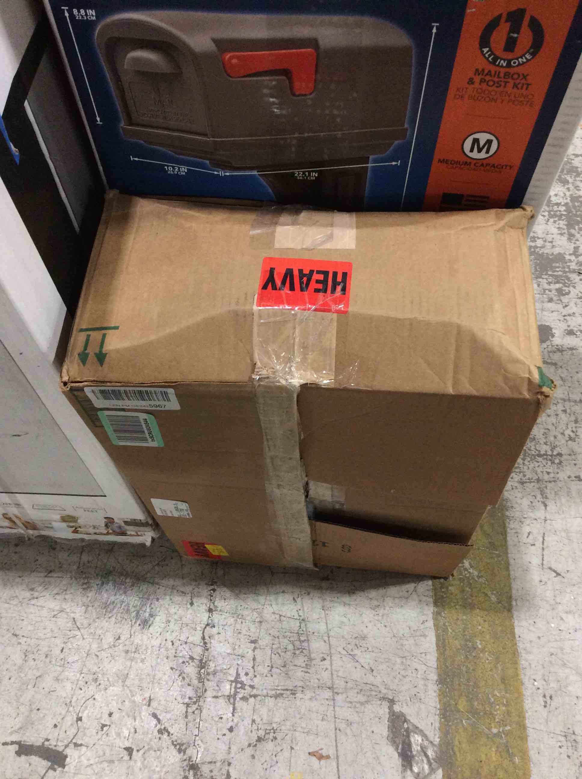 https://s3.amazonaws.com/lotting-images-prod/bidfta/RED4517662_1681487881409.jpeg