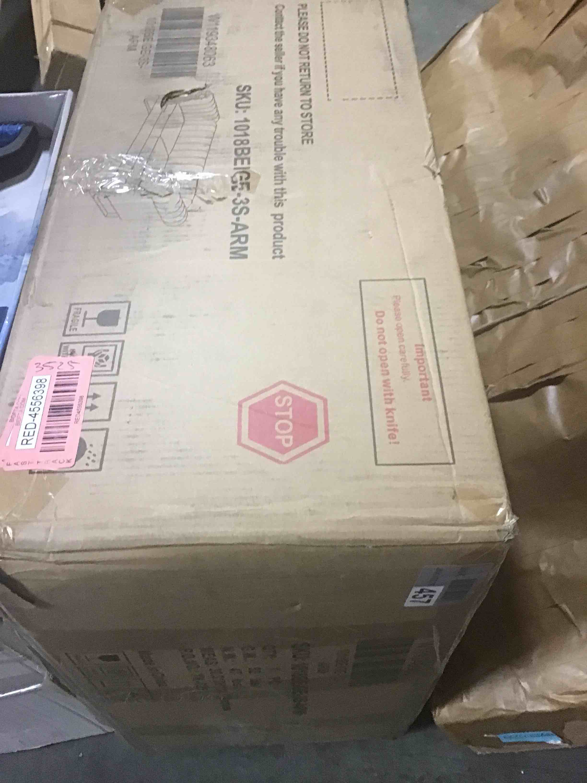 https://s3.amazonaws.com/lotting-images-prod/bidfta/RED4556398_1688656366681.jpeg