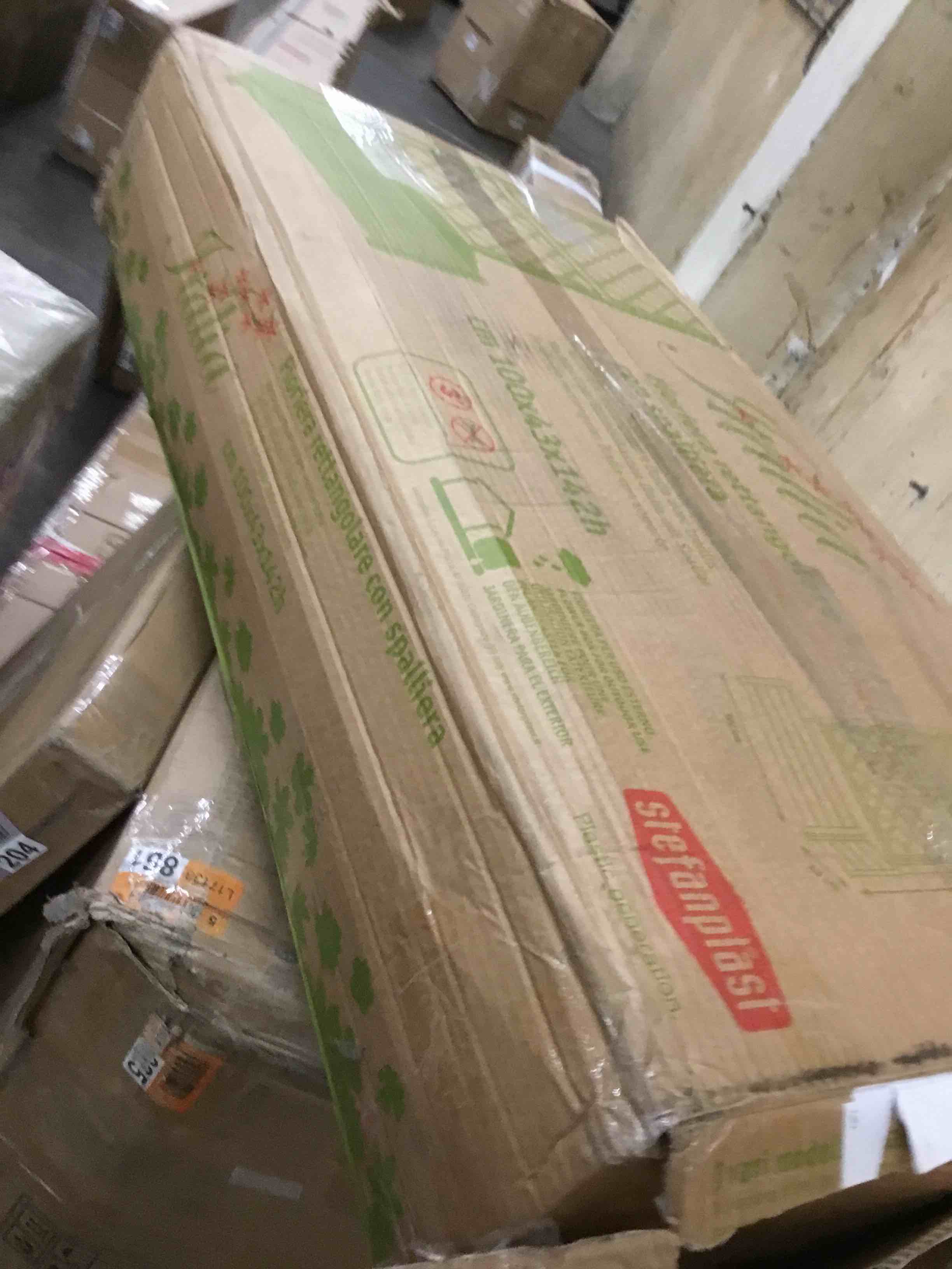 https://s3.amazonaws.com/lotting-images-prod/bidfta/RED4558005_1686668578060.jpeg