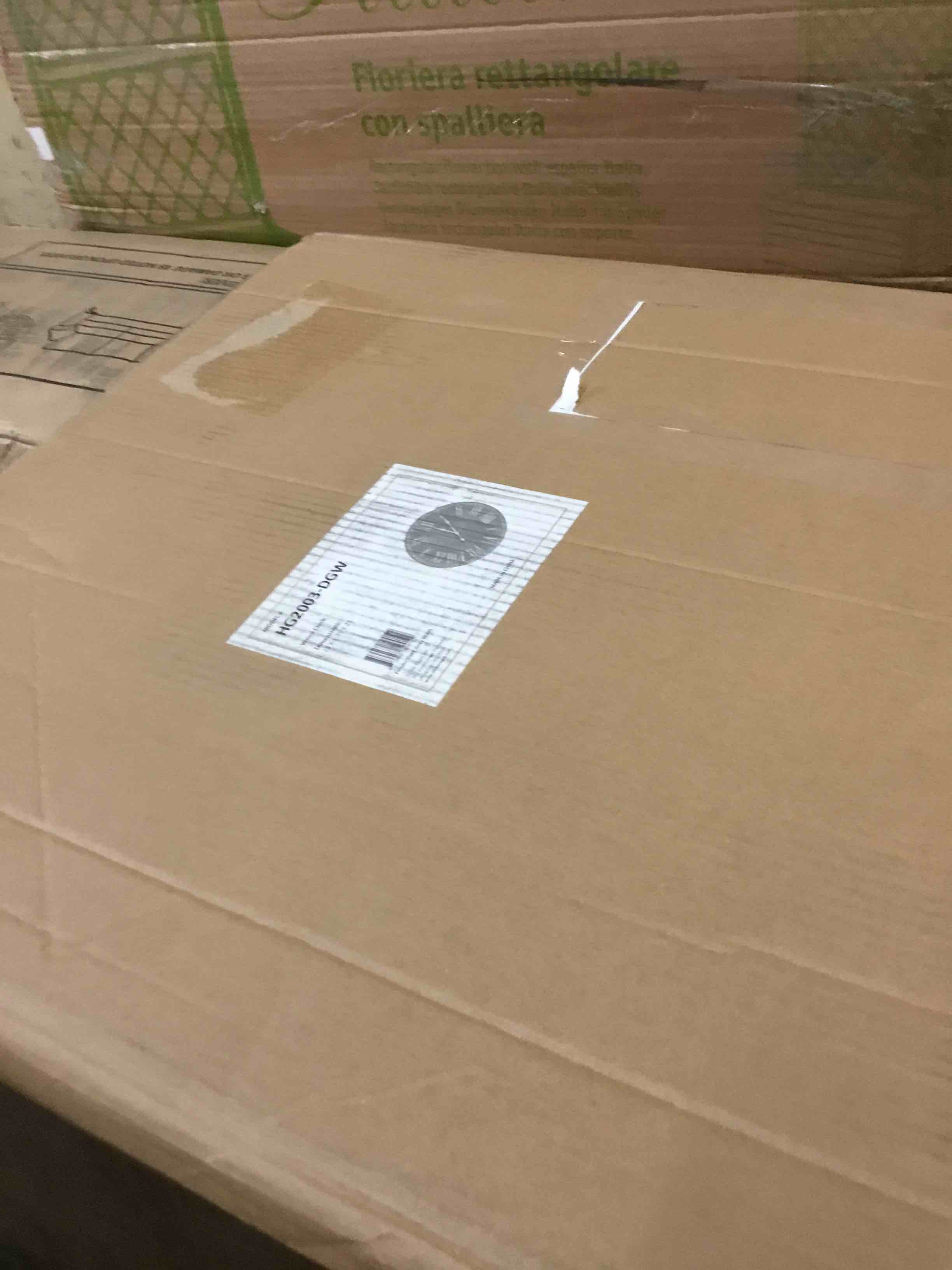 https://s3.amazonaws.com/lotting-images-prod/bidfta/RED4558008_1686669011190.jpeg