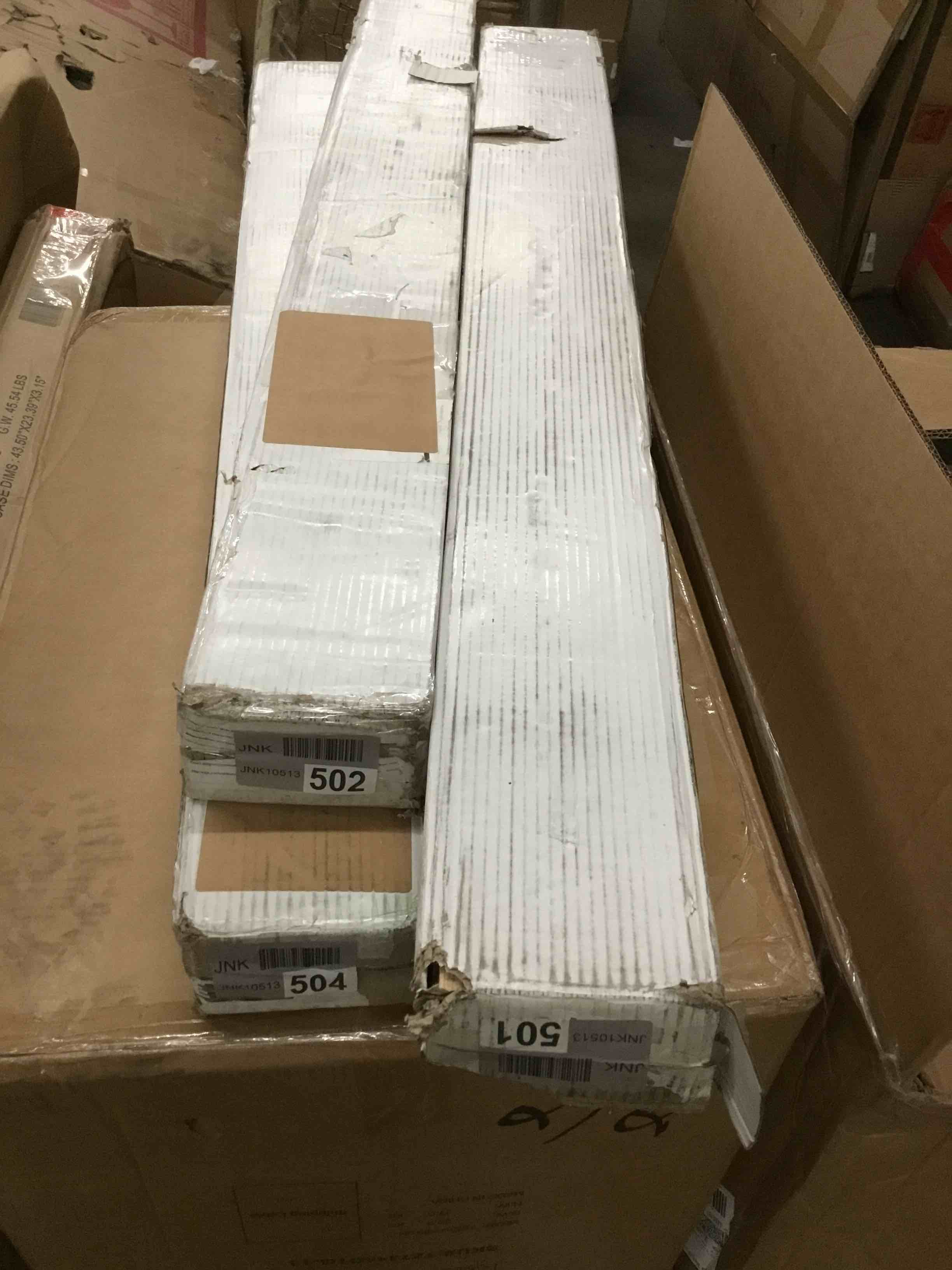 https://s3.amazonaws.com/lotting-images-prod/bidfta/RED4558014_1686671535295.jpeg