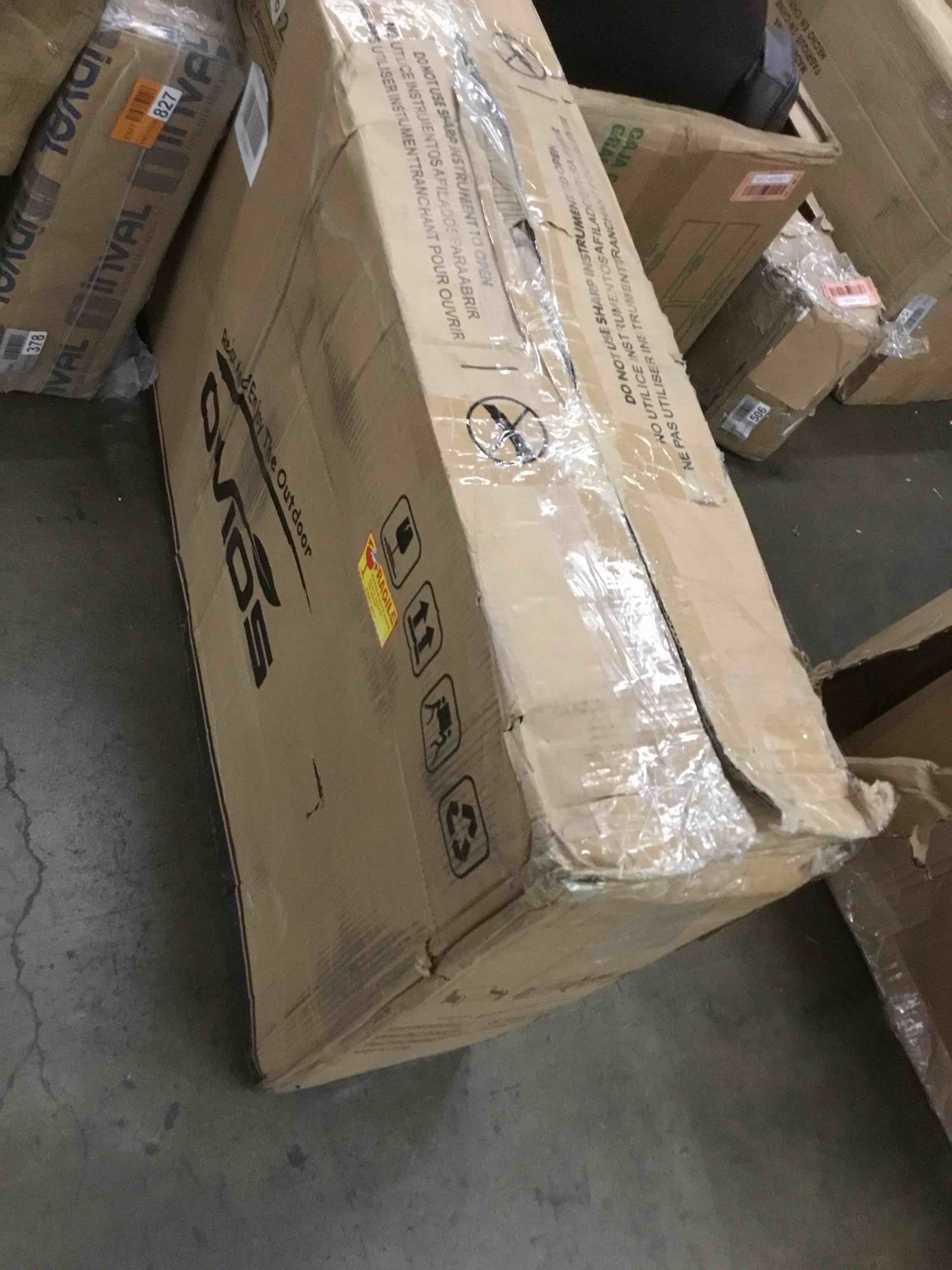 https://s3.amazonaws.com/lotting-images-prod/bidfta/RED4558018_1686675045471.jpeg
