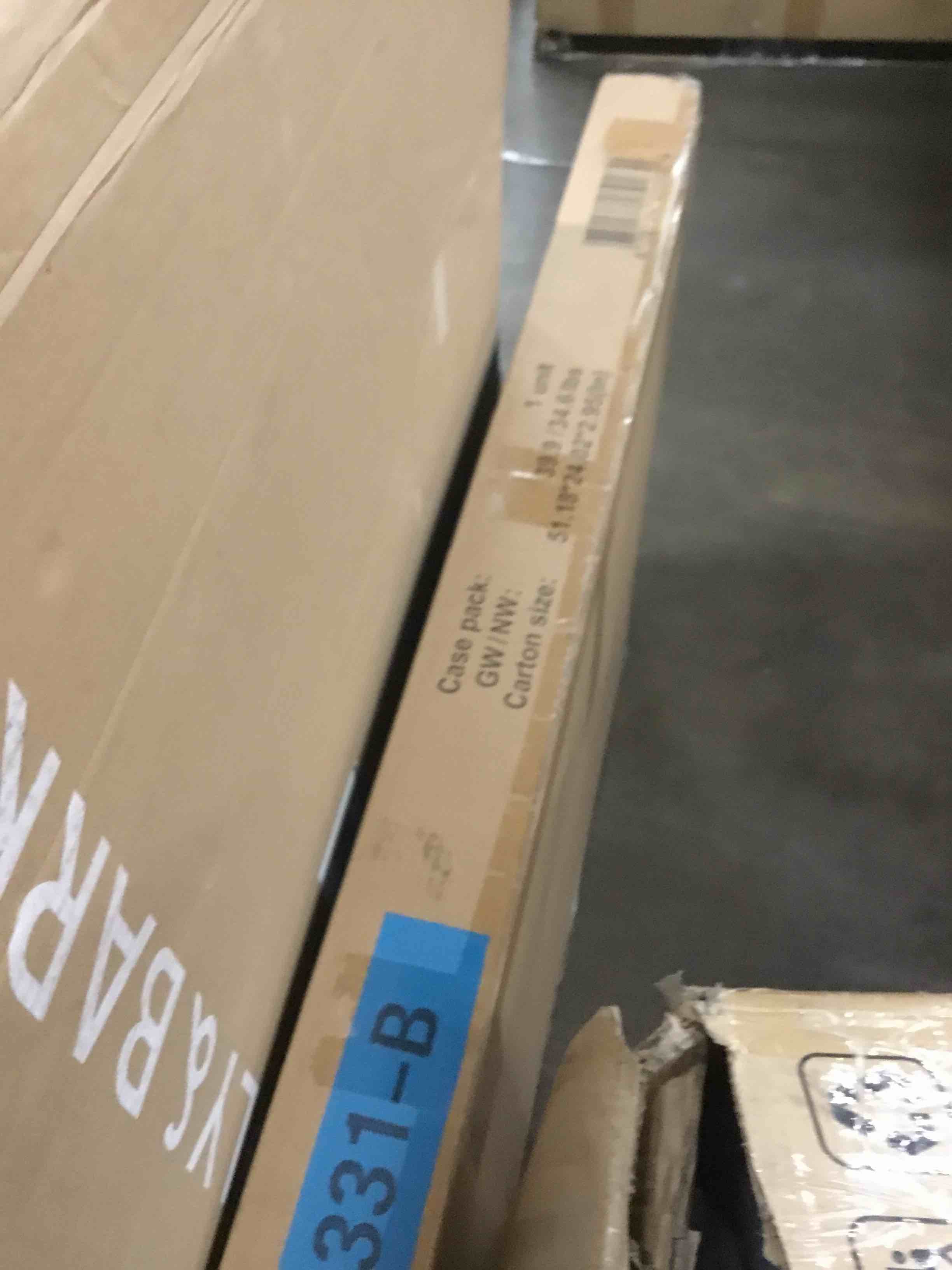 https://s3.amazonaws.com/lotting-images-prod/bidfta/RED4558027_1686676905002.jpeg