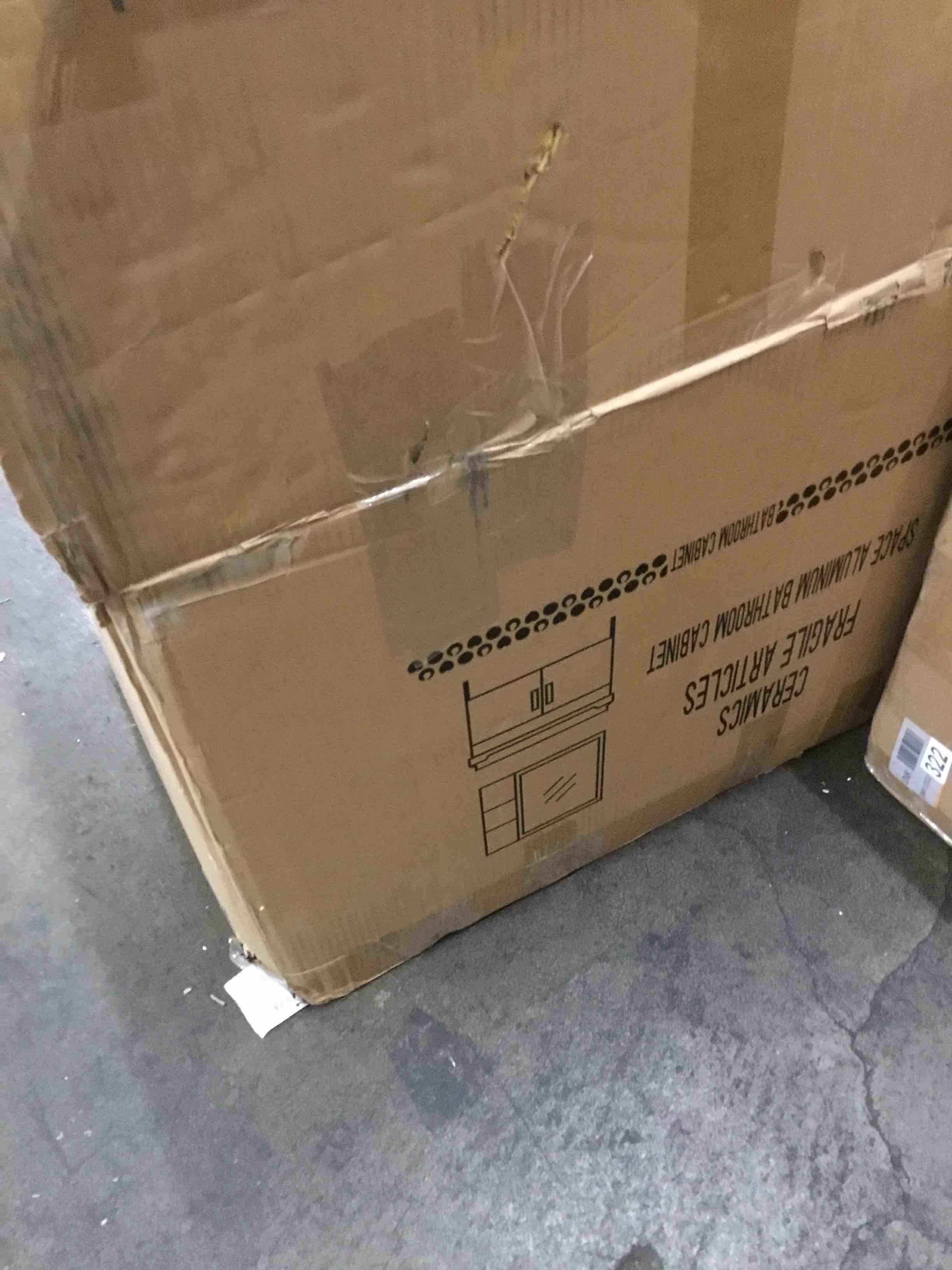 https://s3.amazonaws.com/lotting-images-prod/bidfta/RED4558482_1687782988175.jpeg