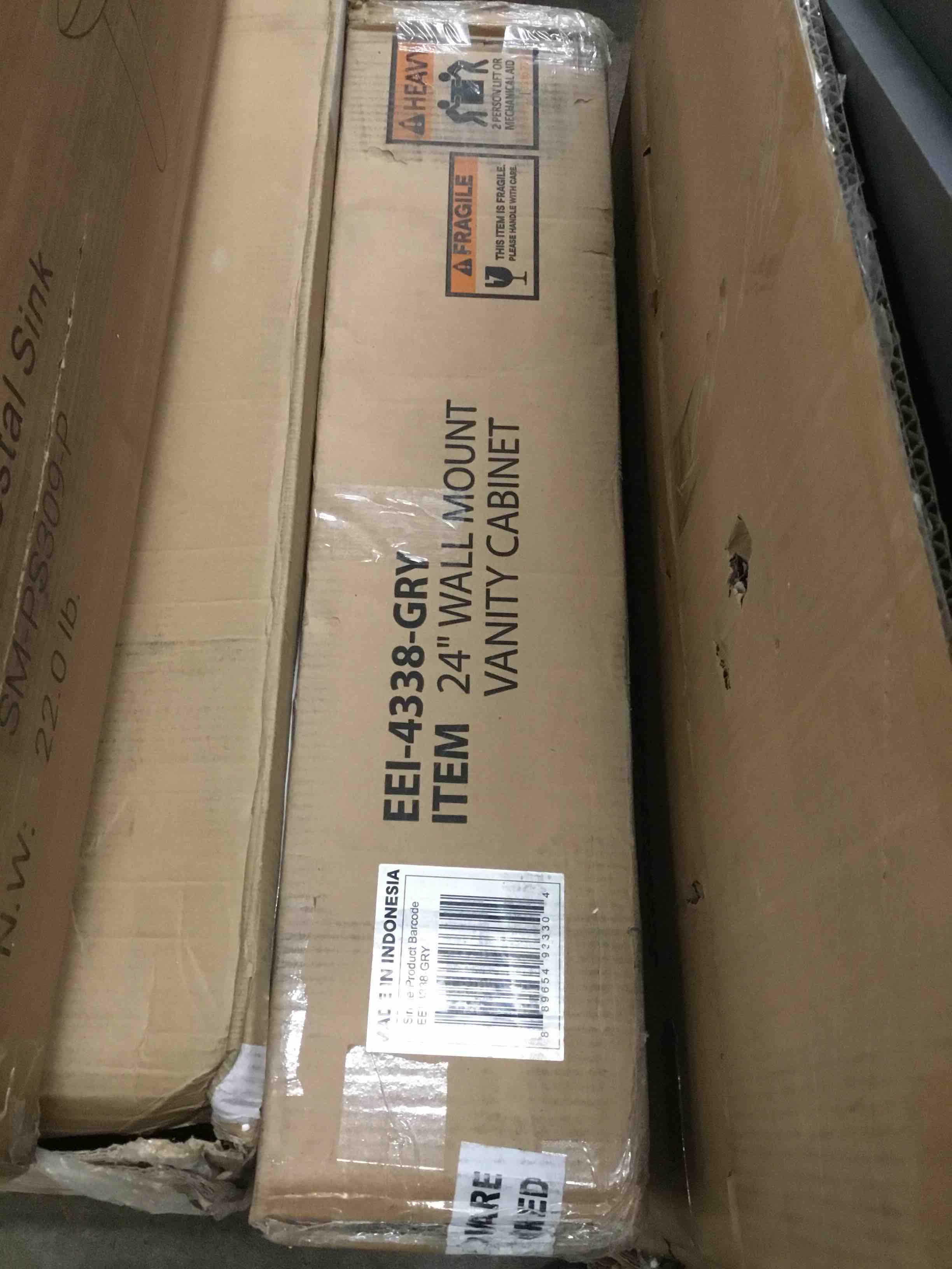 https://s3.amazonaws.com/lotting-images-prod/bidfta/RED4558484_1687783195241.jpeg