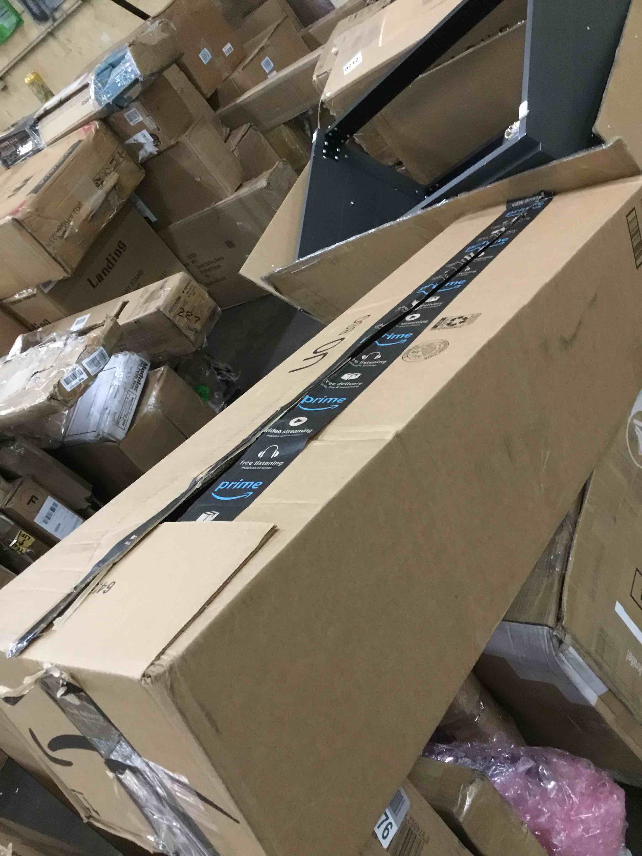 https://s3.amazonaws.com/lotting-images-prod/bidfta/RED4558486_1687783788119.jpeg