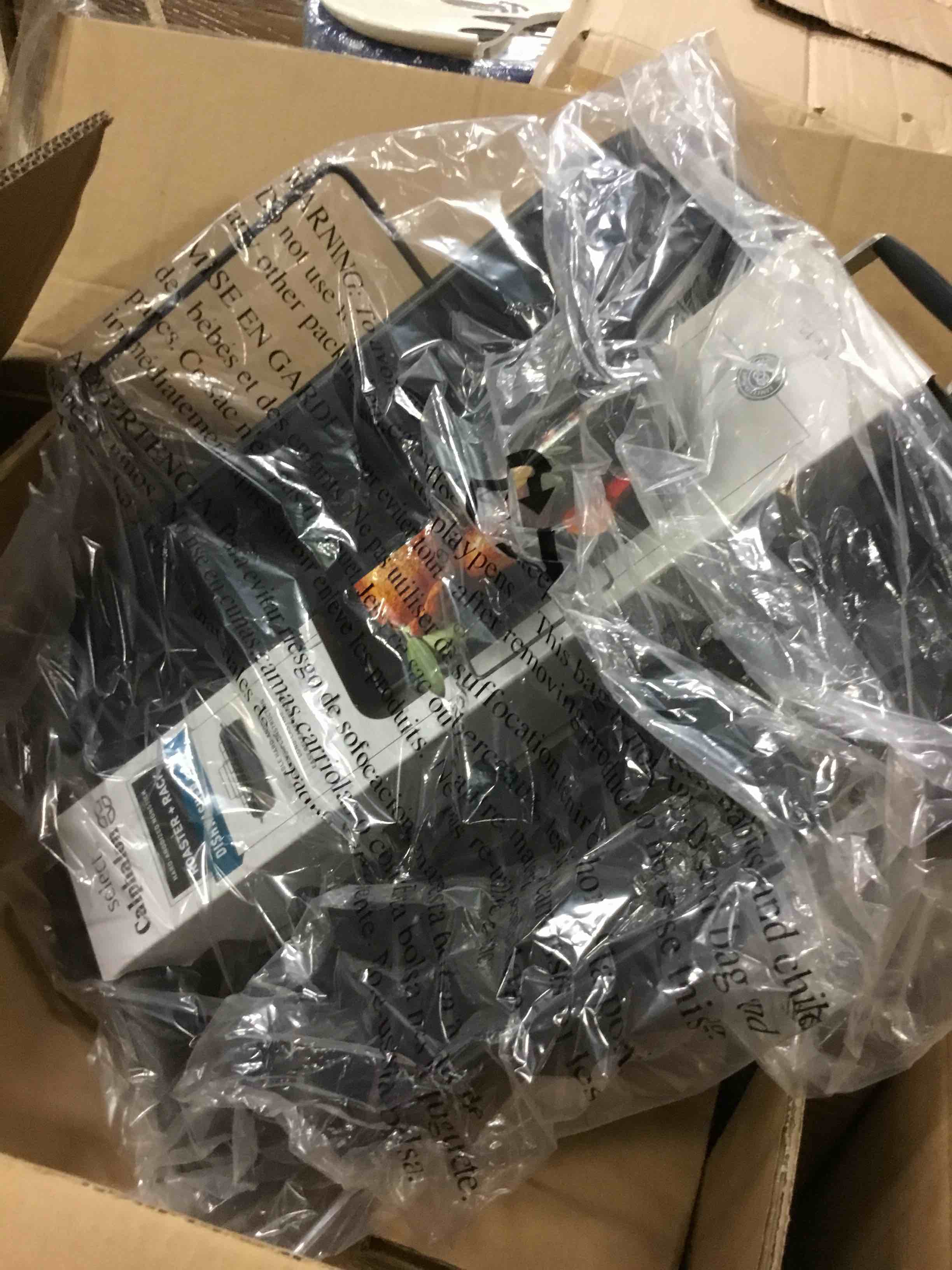 https://s3.amazonaws.com/lotting-images-prod/bidfta/RED4558644_1688399450568.jpeg