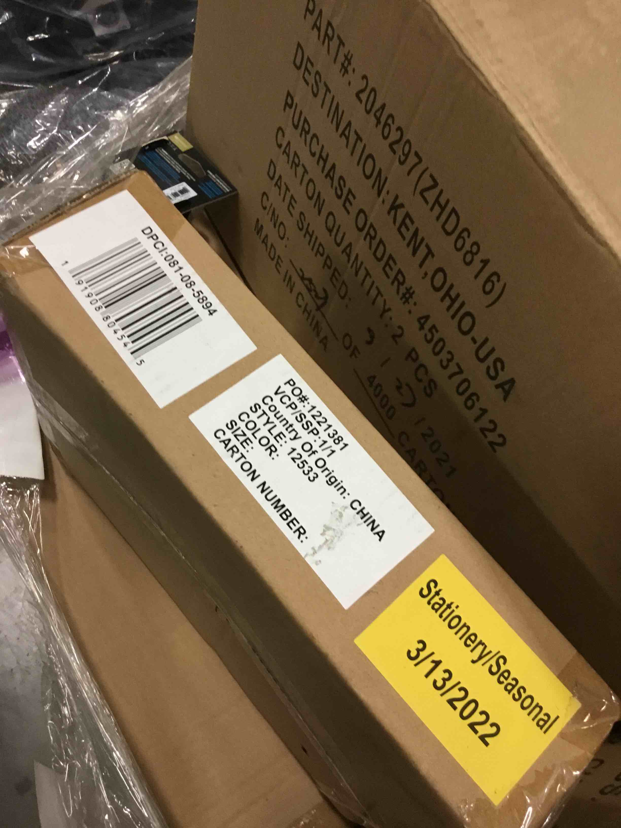 https://s3.amazonaws.com/lotting-images-prod/bidfta/RED4558651_1688402101842.jpeg
