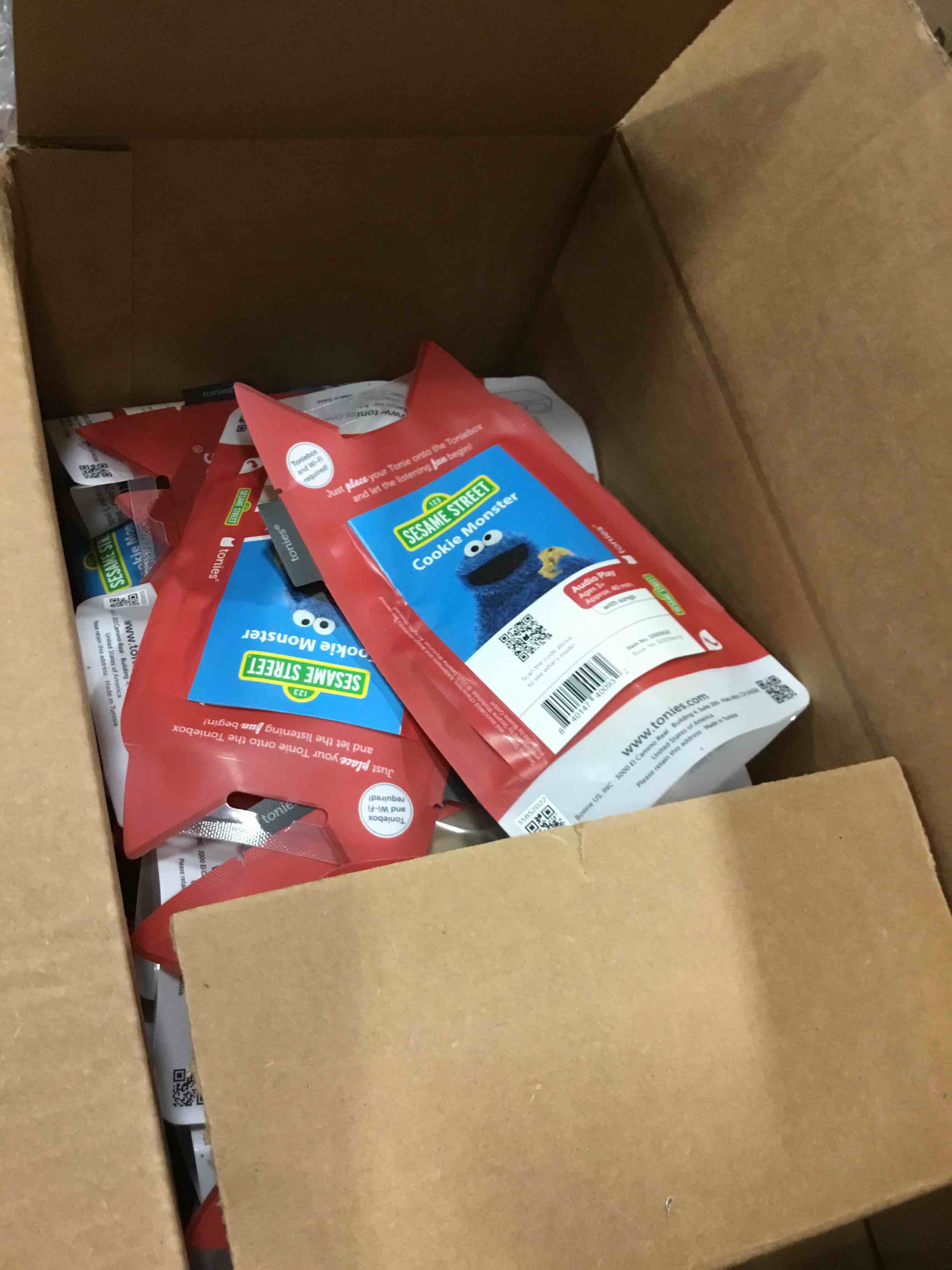 https://s3.amazonaws.com/lotting-images-prod/bidfta/RED4558667_1688404506331.jpeg