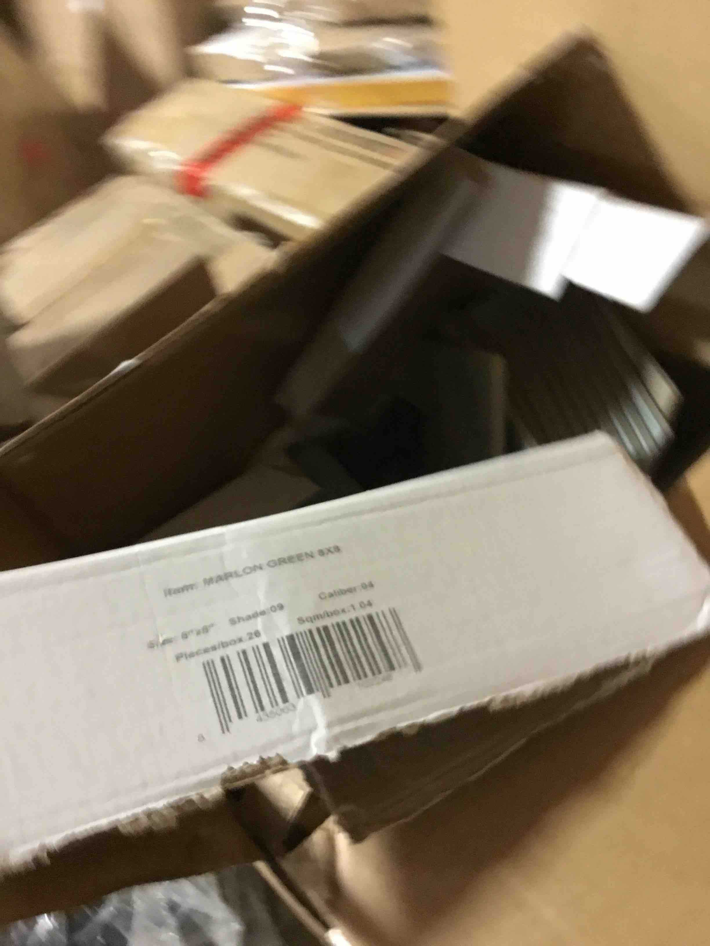 https://s3.amazonaws.com/lotting-images-prod/bidfta/RED4558806_1688993615174.jpeg