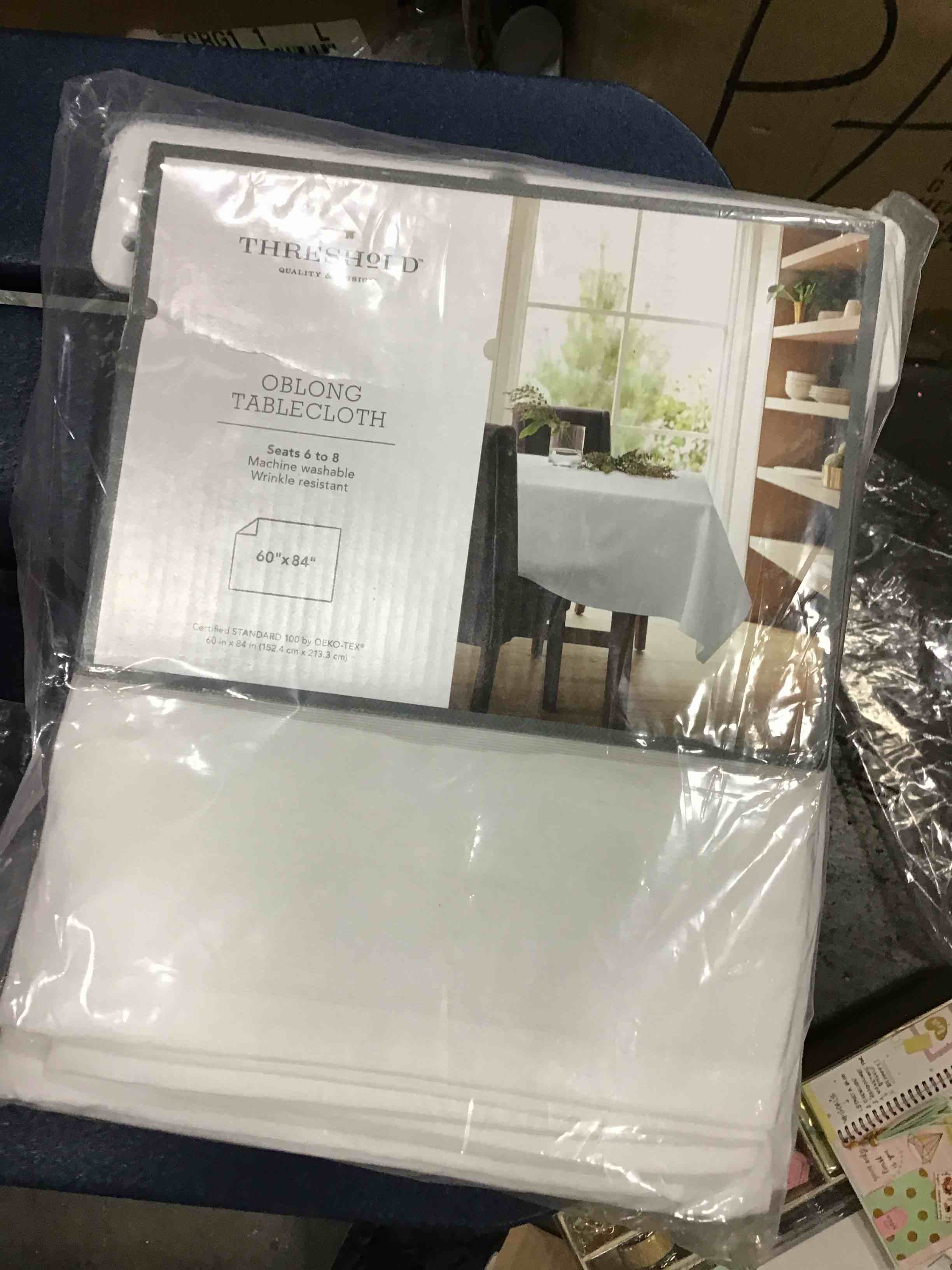 https://s3.amazonaws.com/lotting-images-prod/bidfta/RED4560120_1687527449460.jpeg