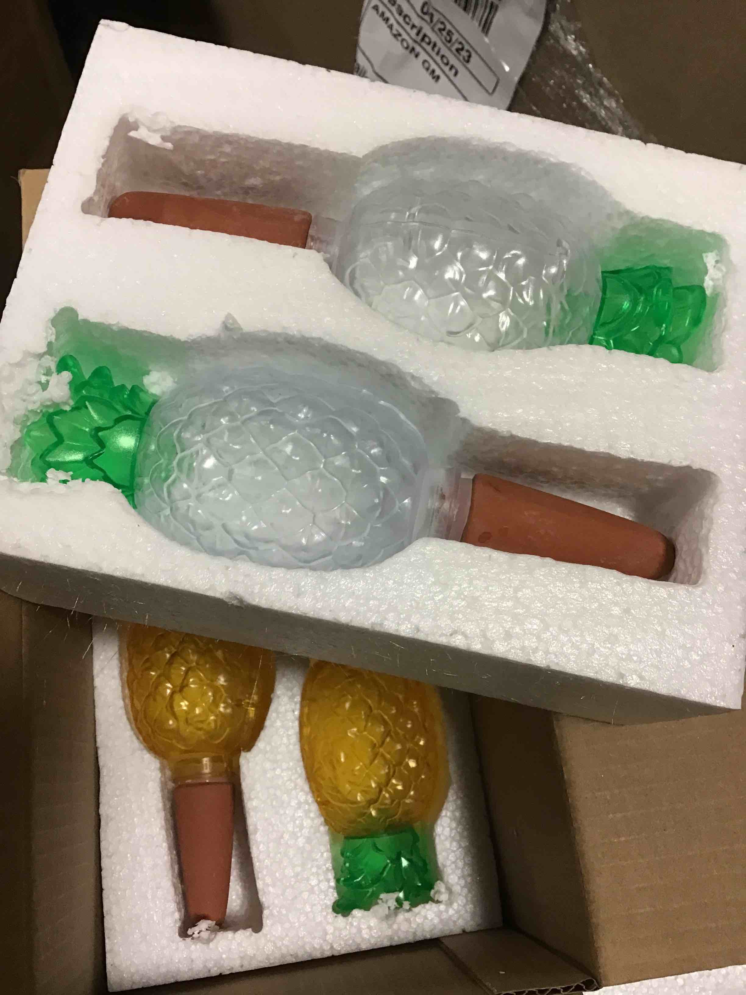 https://s3.amazonaws.com/lotting-images-prod/bidfta/RED4560428_1689085348680.jpeg