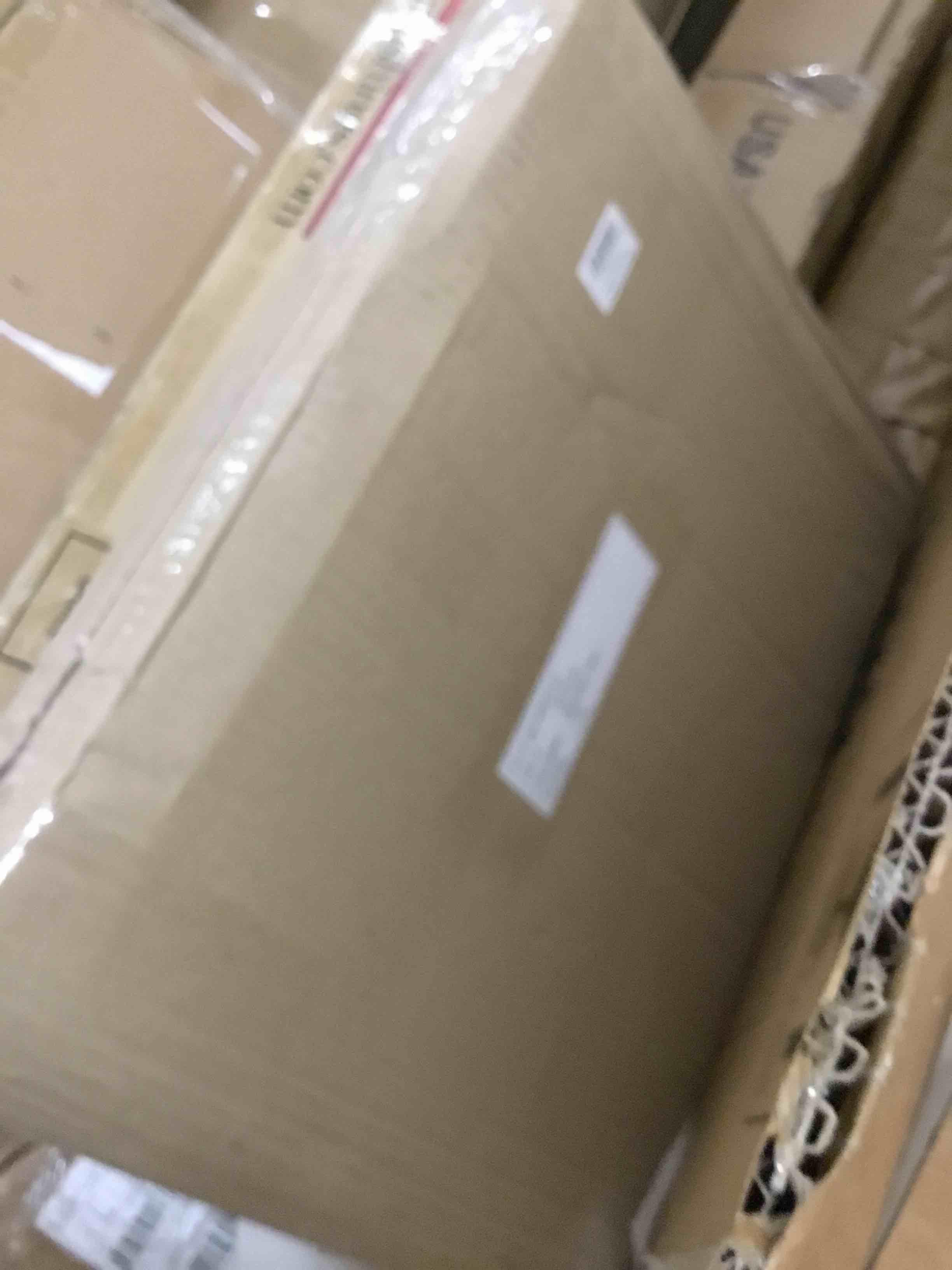https://s3.amazonaws.com/lotting-images-prod/bidfta/RED4563667_1689355823699.jpeg