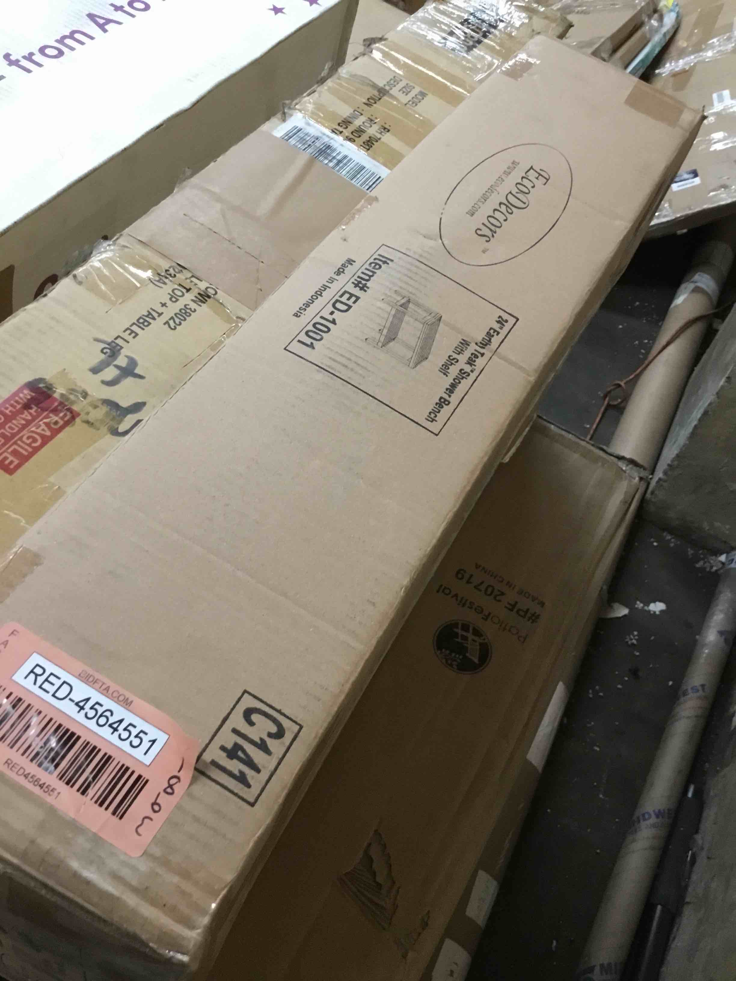 https://s3.amazonaws.com/lotting-images-prod/bidfta/RED4564551_1690900472581.jpeg
